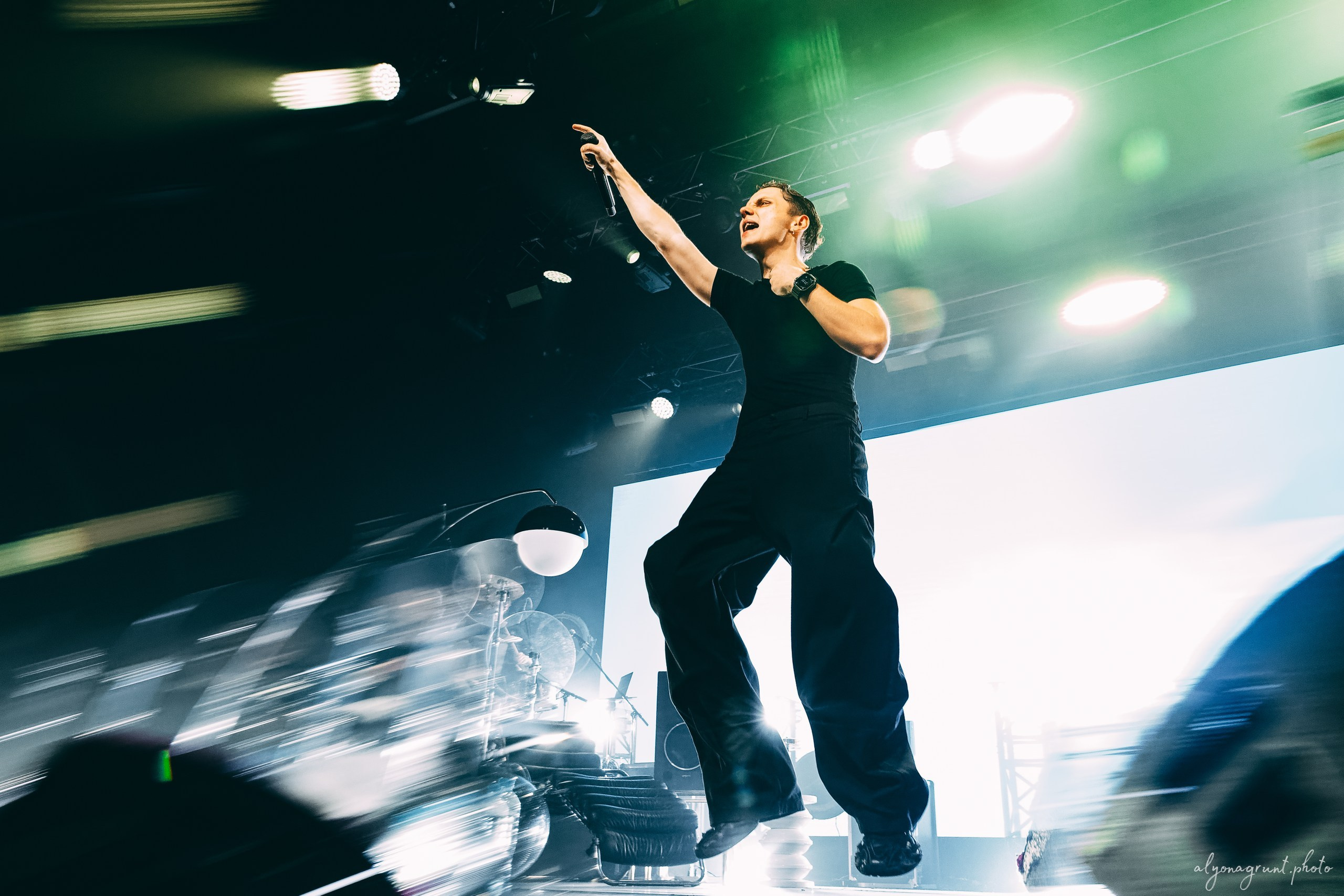 Ваня Дмитриенко, фоторепортаж СПб, A2, 23.10.2025. Алена Адрианова: фотограф в Санкт-Петербурге