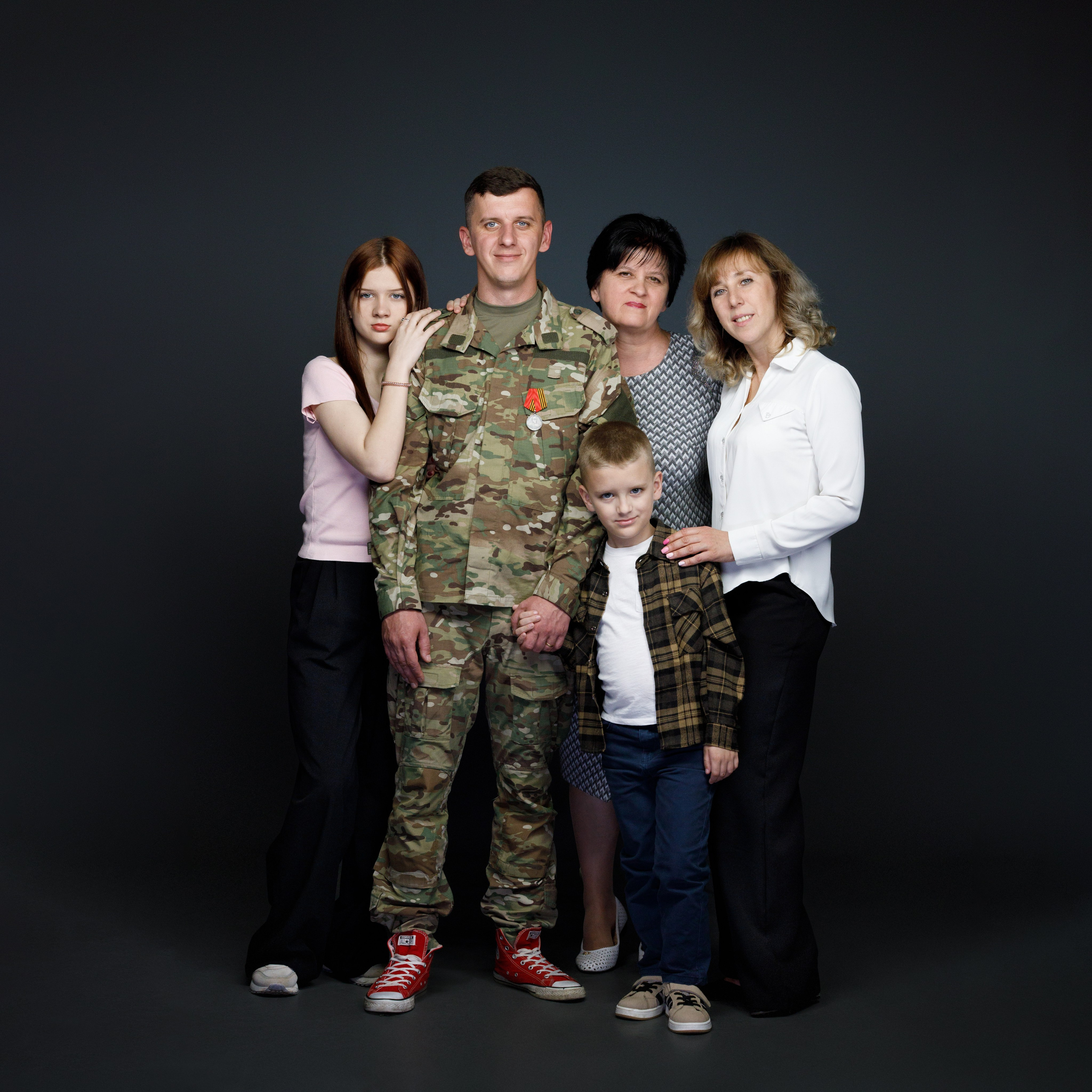 Донецкие семейные портреты. Бизнес-портрет | Хедшот-фотограф | Студия делового портрета в Москве