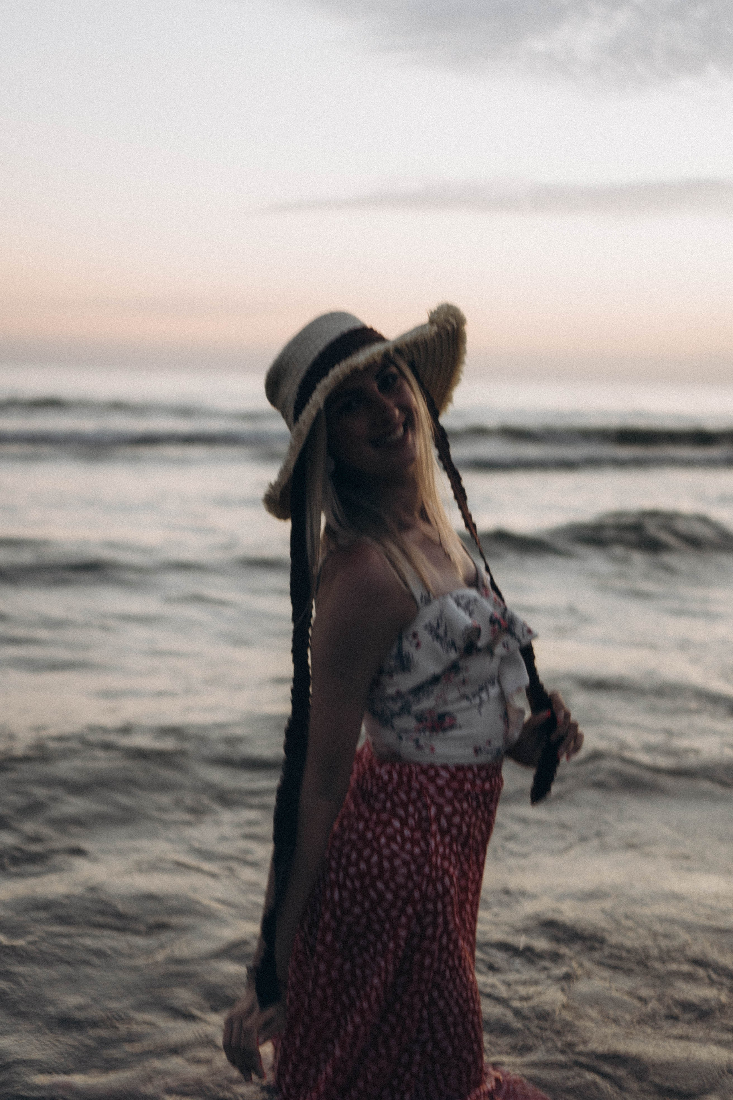 Июльский вечер на берегу черного моря. Профессиональный фотограф, Санкт-Петербург — Виктория Богомолова