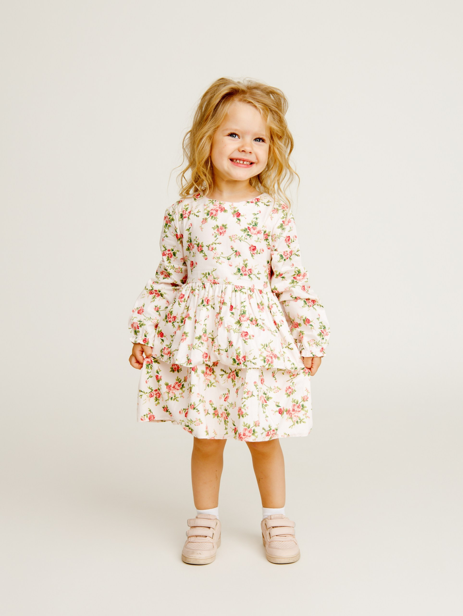 Предметная съемка и видеопродакшн одежды, сумок для маркетплейсов, сайтов, каталогов. Студия коммерческой съемки ХВОЯ