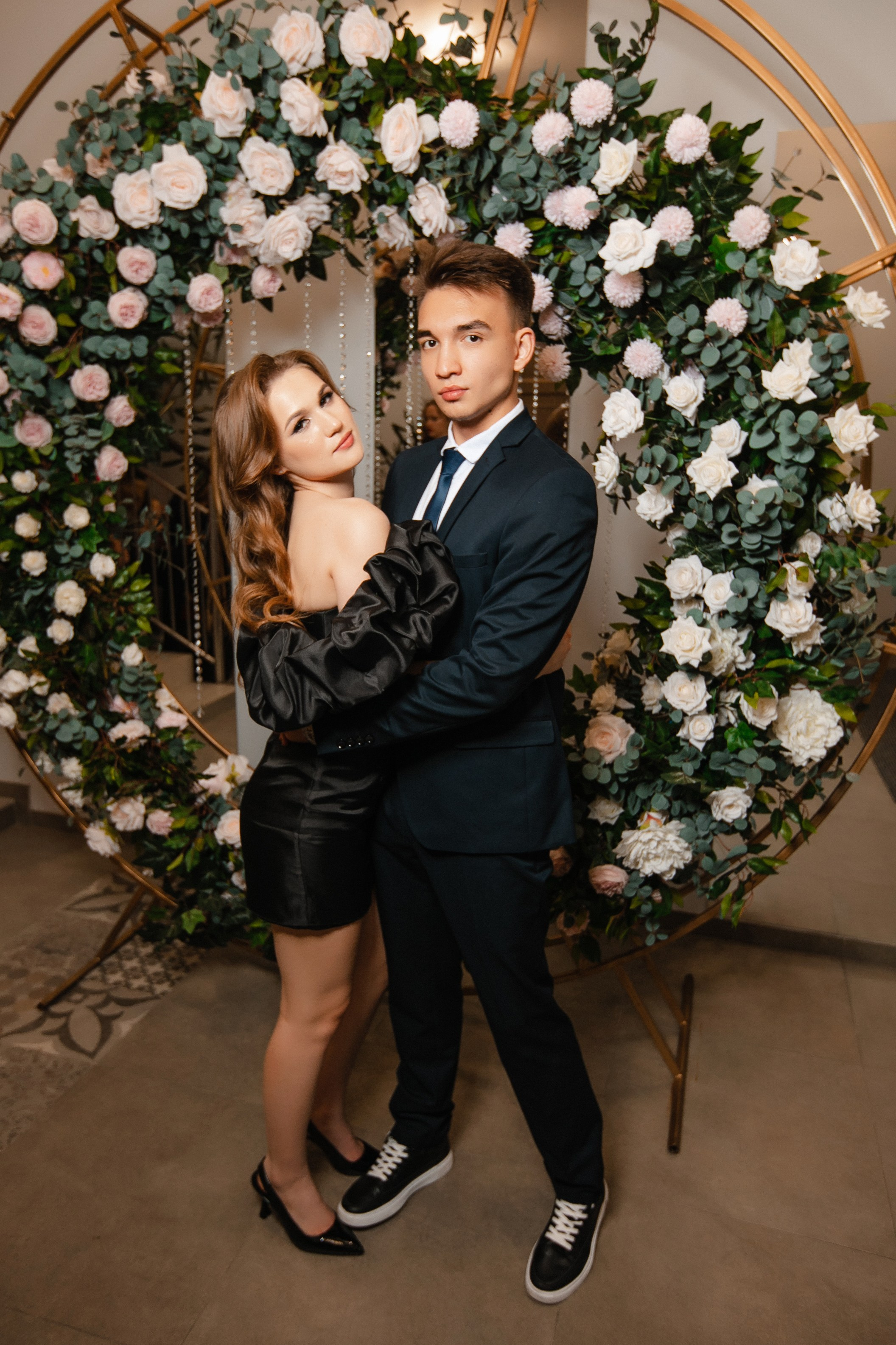 Выпускной Гимназия 1. Роман Урумбаев фотограф Нижневартовск