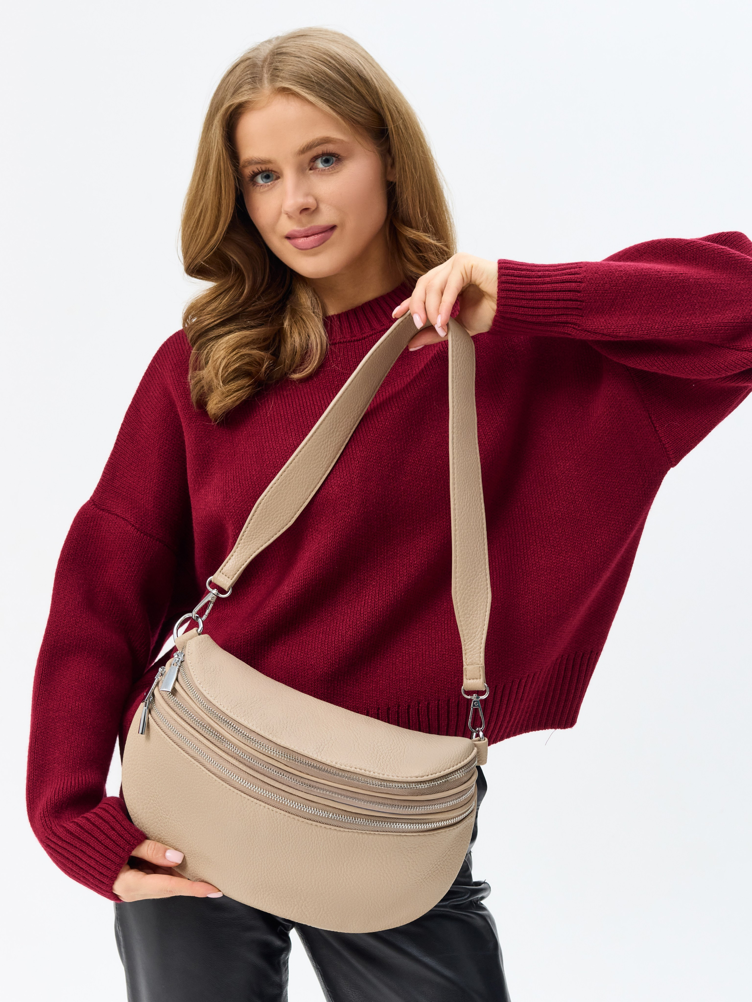 Фотомодель для маркетплейсов Валерия. Фотосъёмка для марктеплейсов Studio 11.11