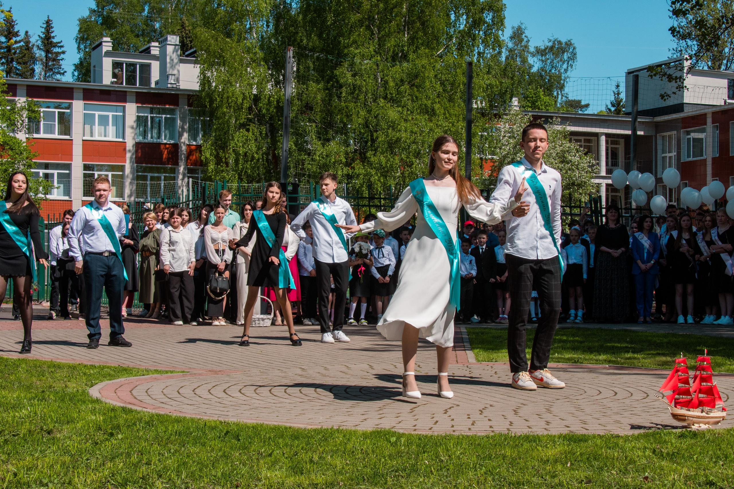 Съемка последнего звонка. Фотограф в Санкт-Петербурге Ксения Яковчук