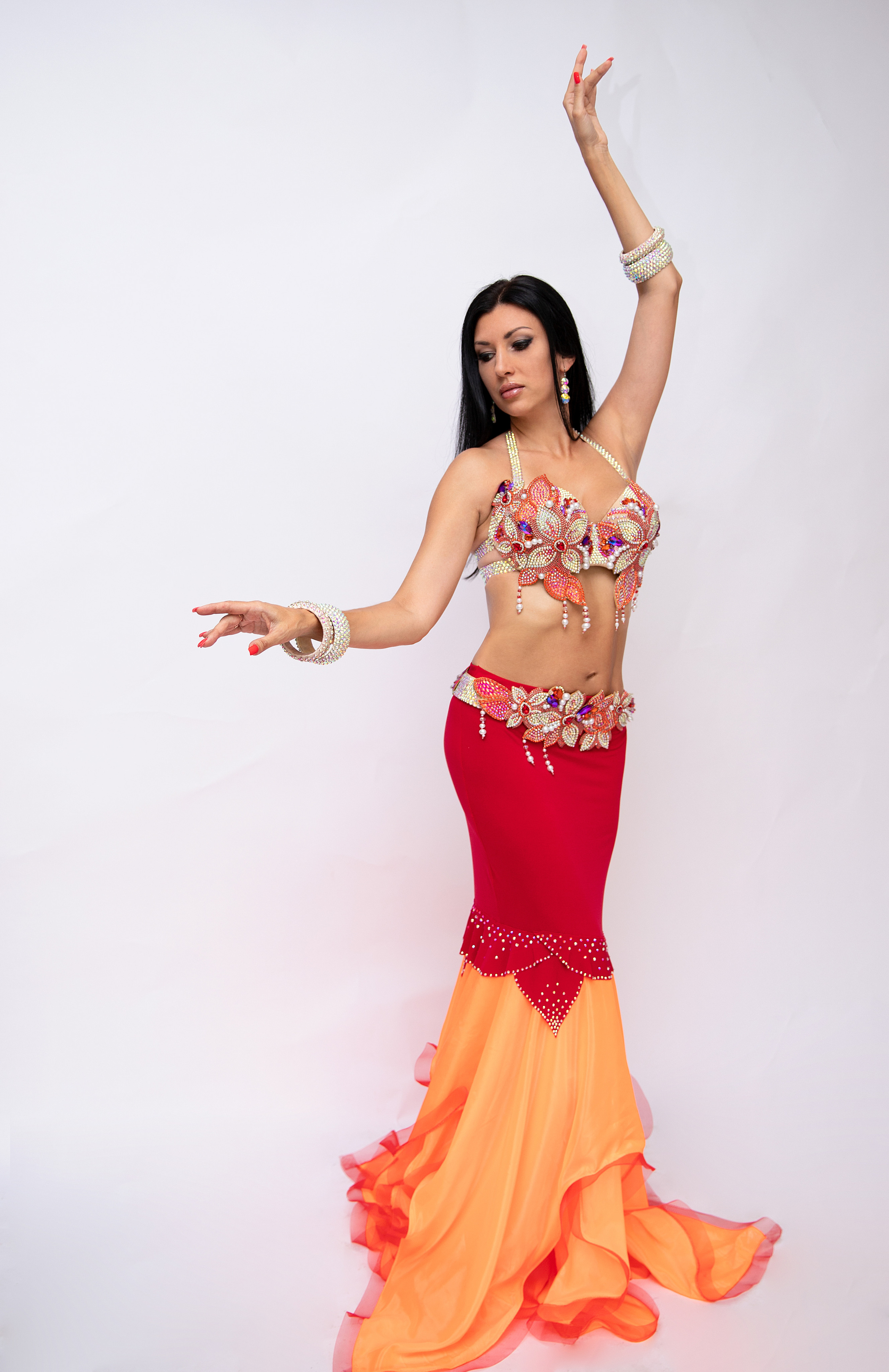 Преподаватель восточных танцев. Свадебный и семейный фотограф в Кореновске и в Краснодаре