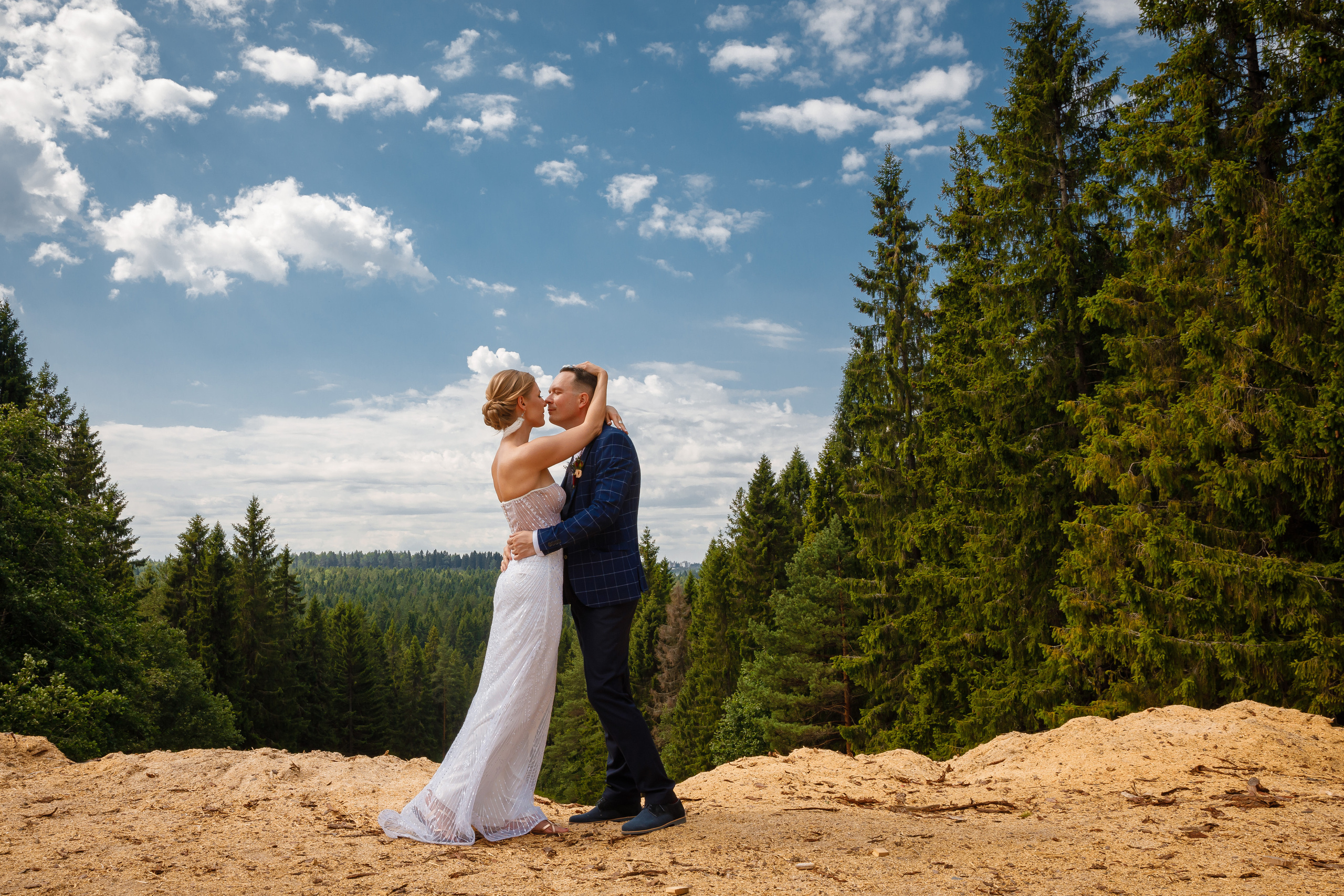 Постмодернистка и специалист по взрывным работам. Фотограф в Петрозаводске Игорь Герасименко
