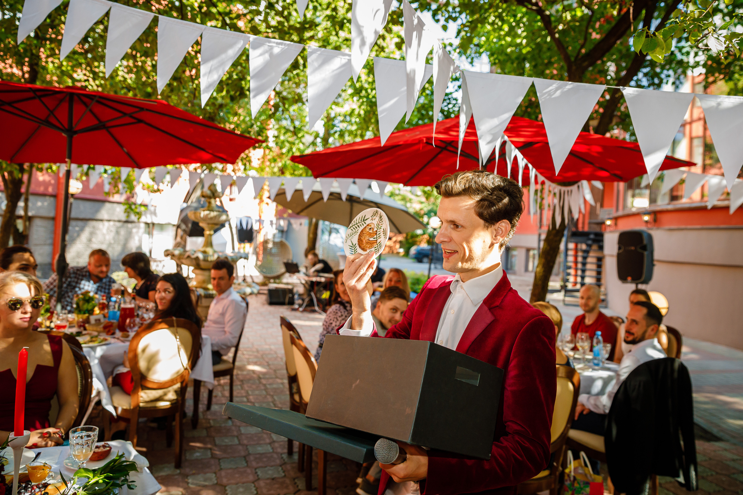 Постмодернистка и специалист по взрывным работам. Фотограф в Петрозаводске Игорь Герасименко