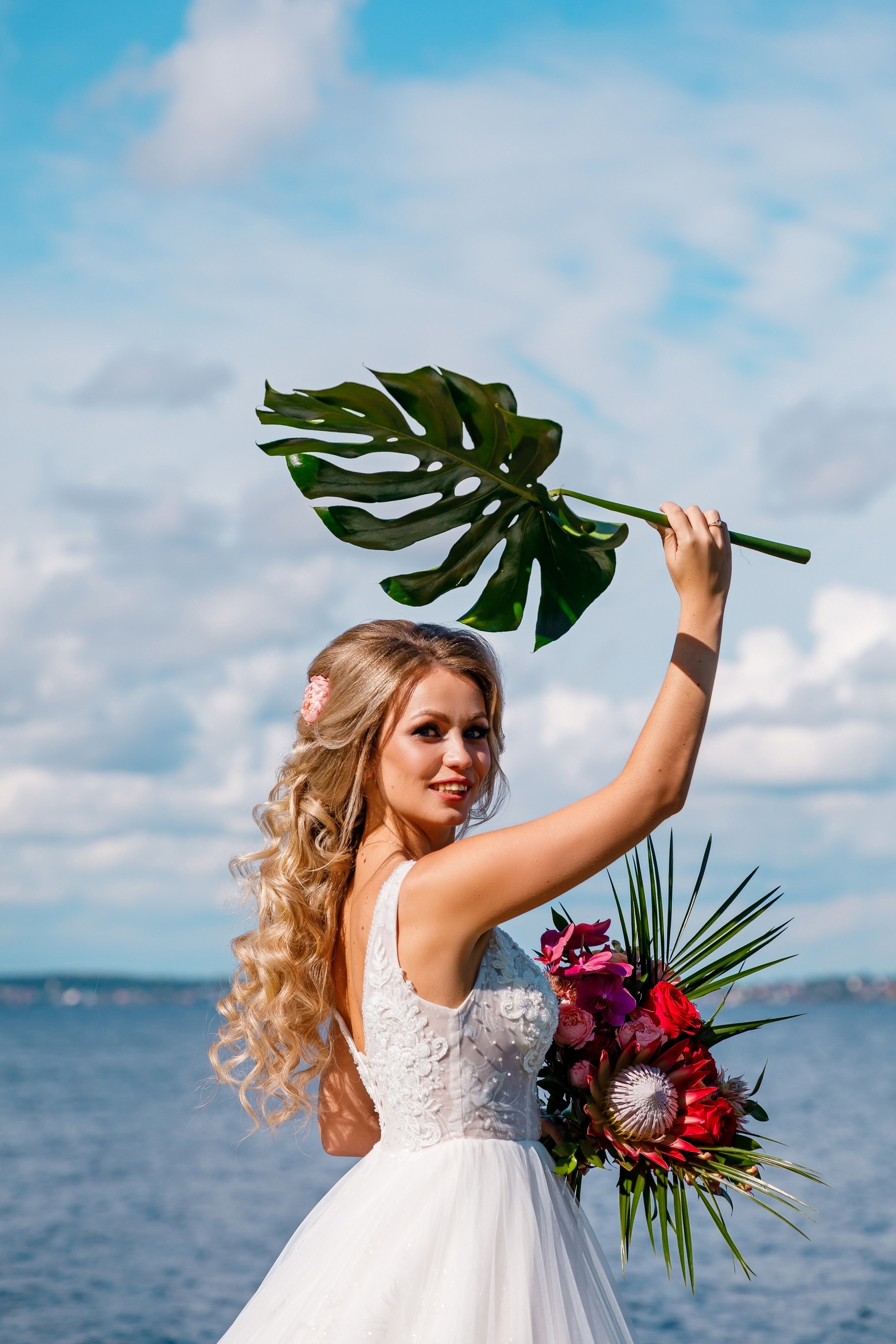 невеста с пальмой