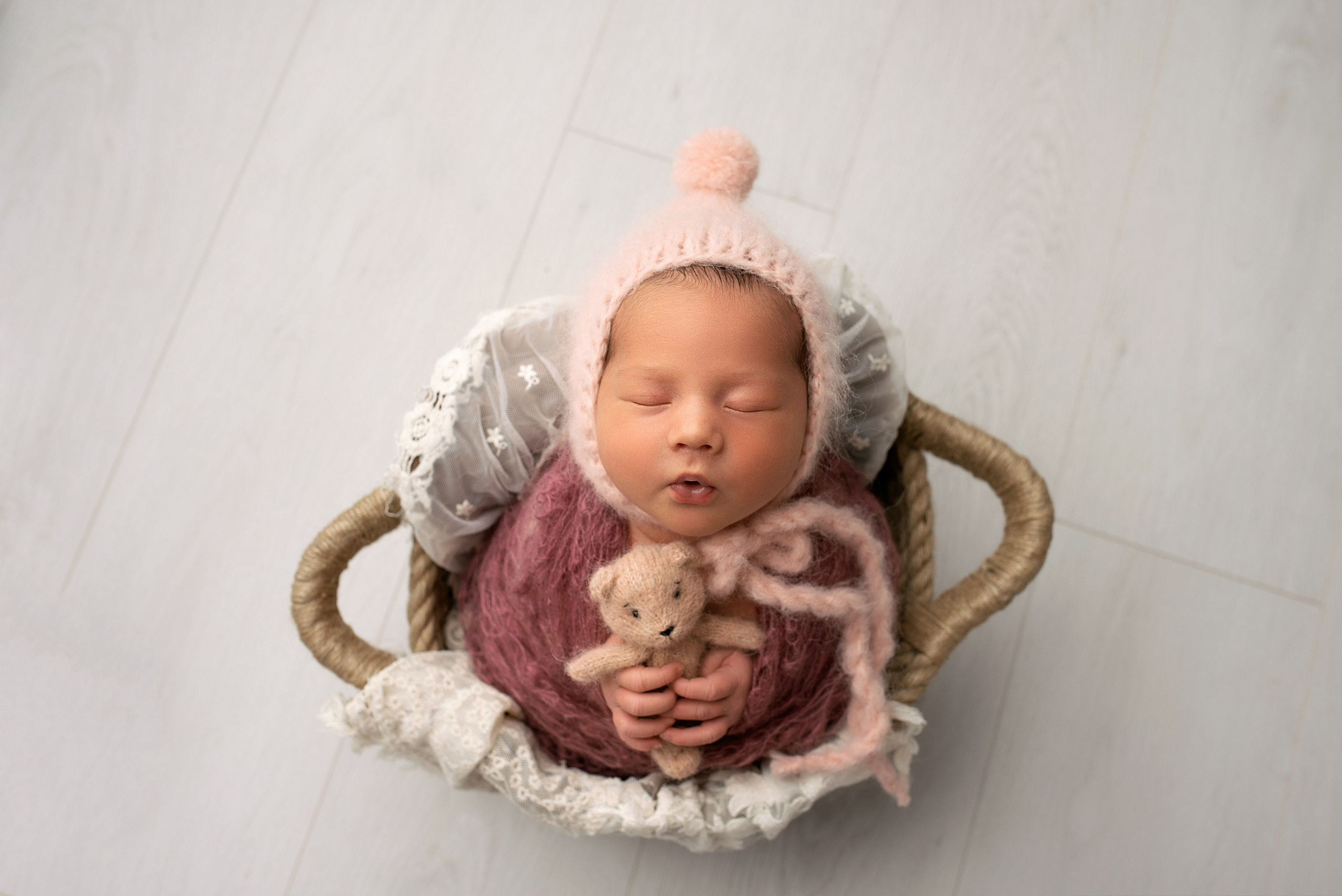 Новорождённые девочки. Детский фотограф новорождённых в Минске Боровик Екатерина