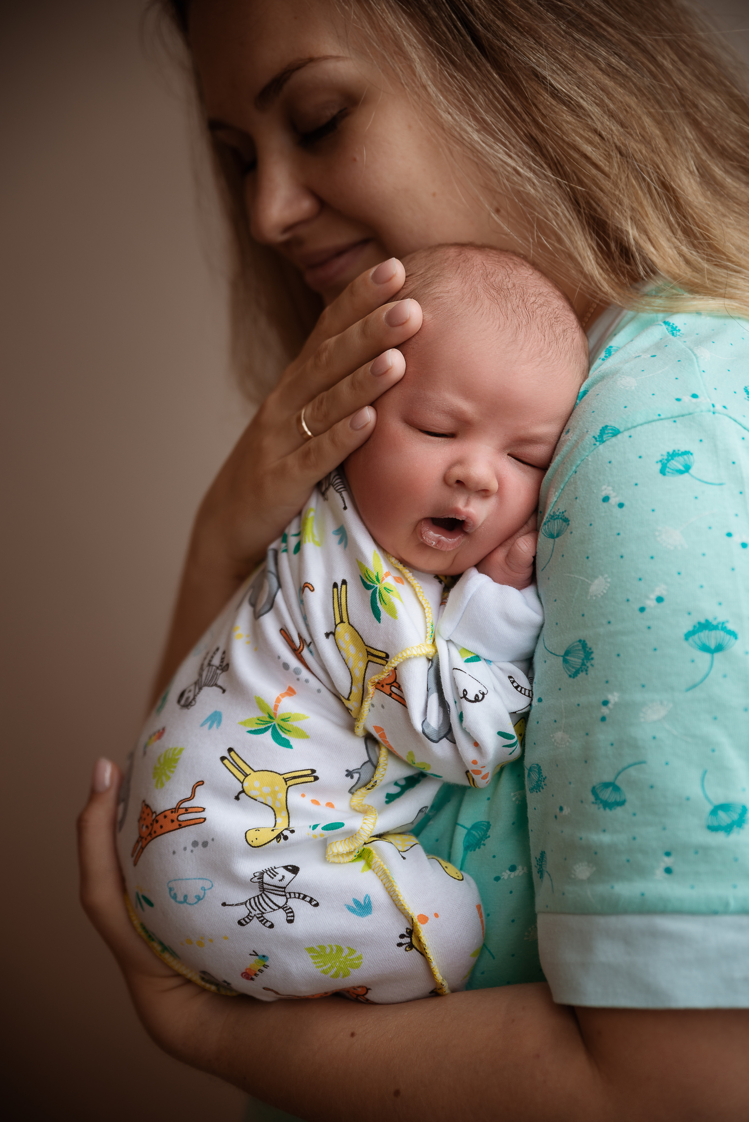 Выписка Ангелины. Фотограф новорожденных Екатеринбург, Первоуральск