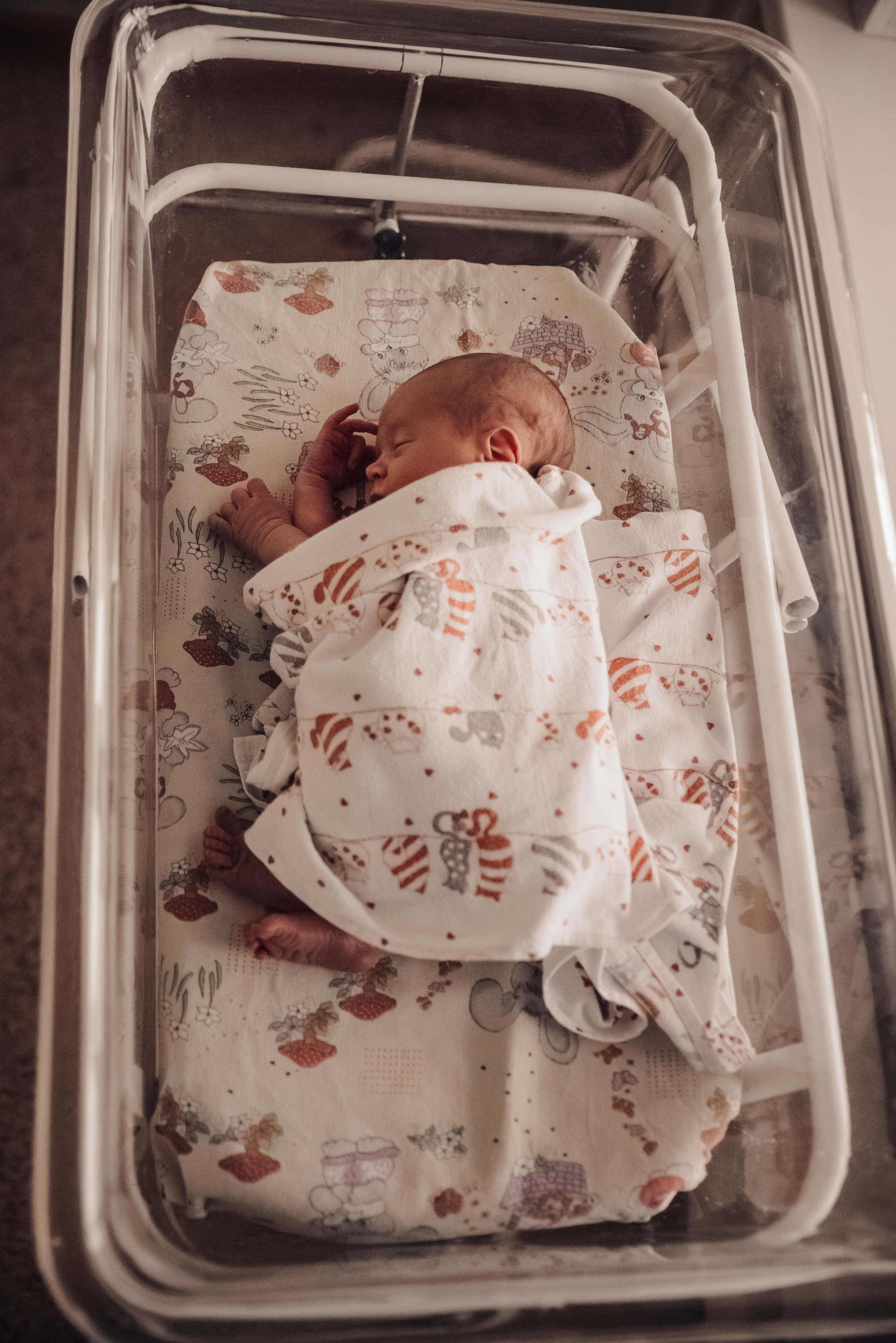 Выписка Михаила. Фотограф новорожденных Екатеринбург, Первоуральск