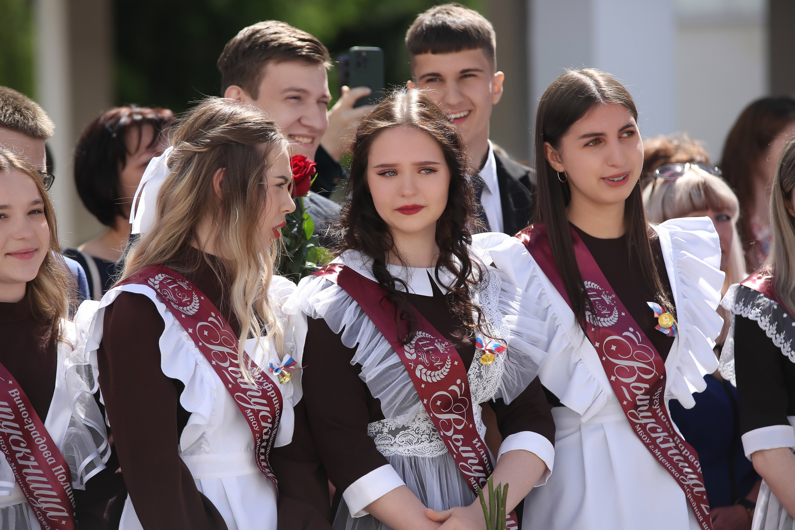 ЛИНЕЙКА «ПОСЛЕДНИЙ ЗВОНОК» 9 ШКОЛА 2024 г МЦЕНСК. ТВОЙ АЛЬБОМ / ТВОИ ПРАВИЛА