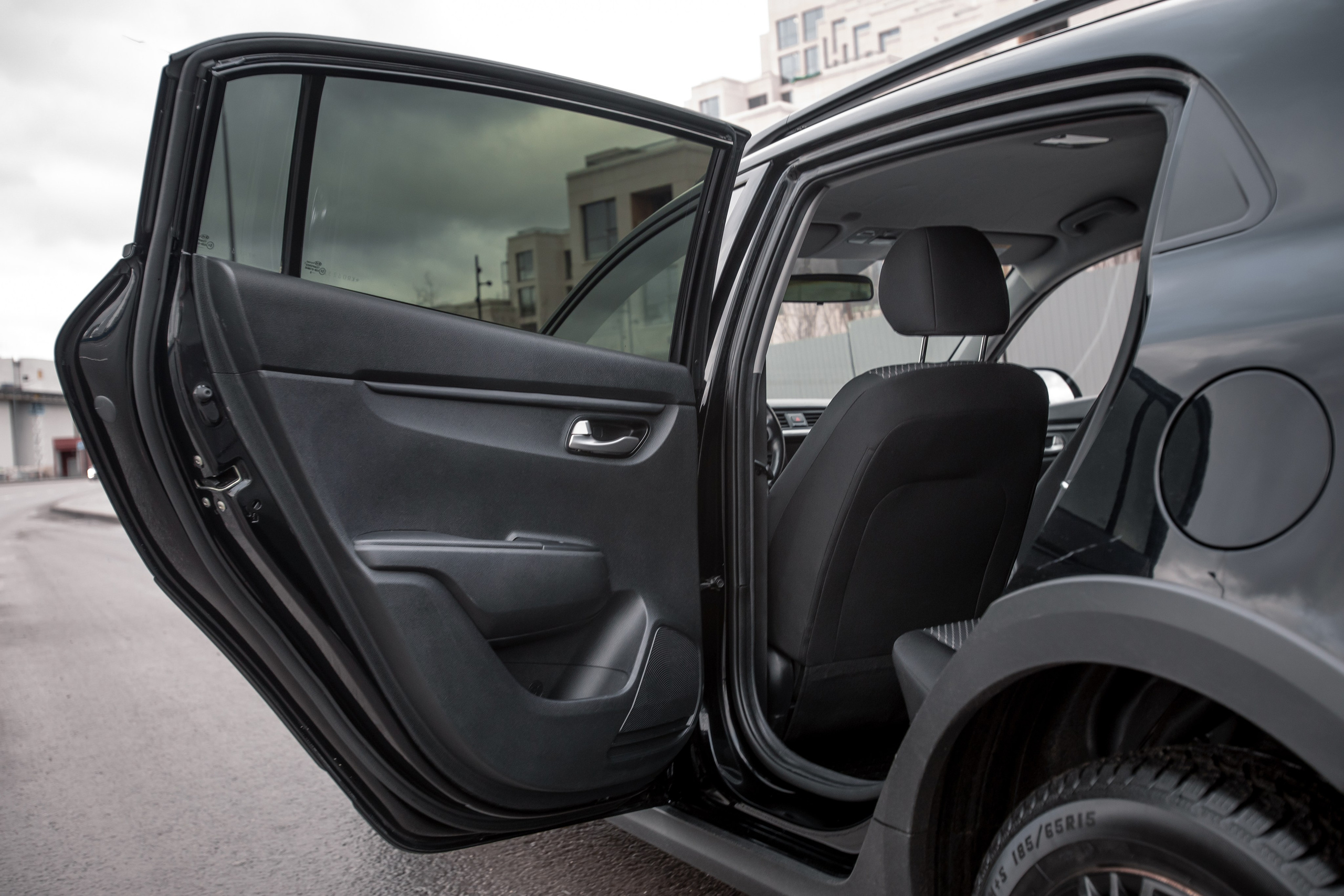 Kia Rio. Автомобильный фотограф в Москве Андрей Емельянов