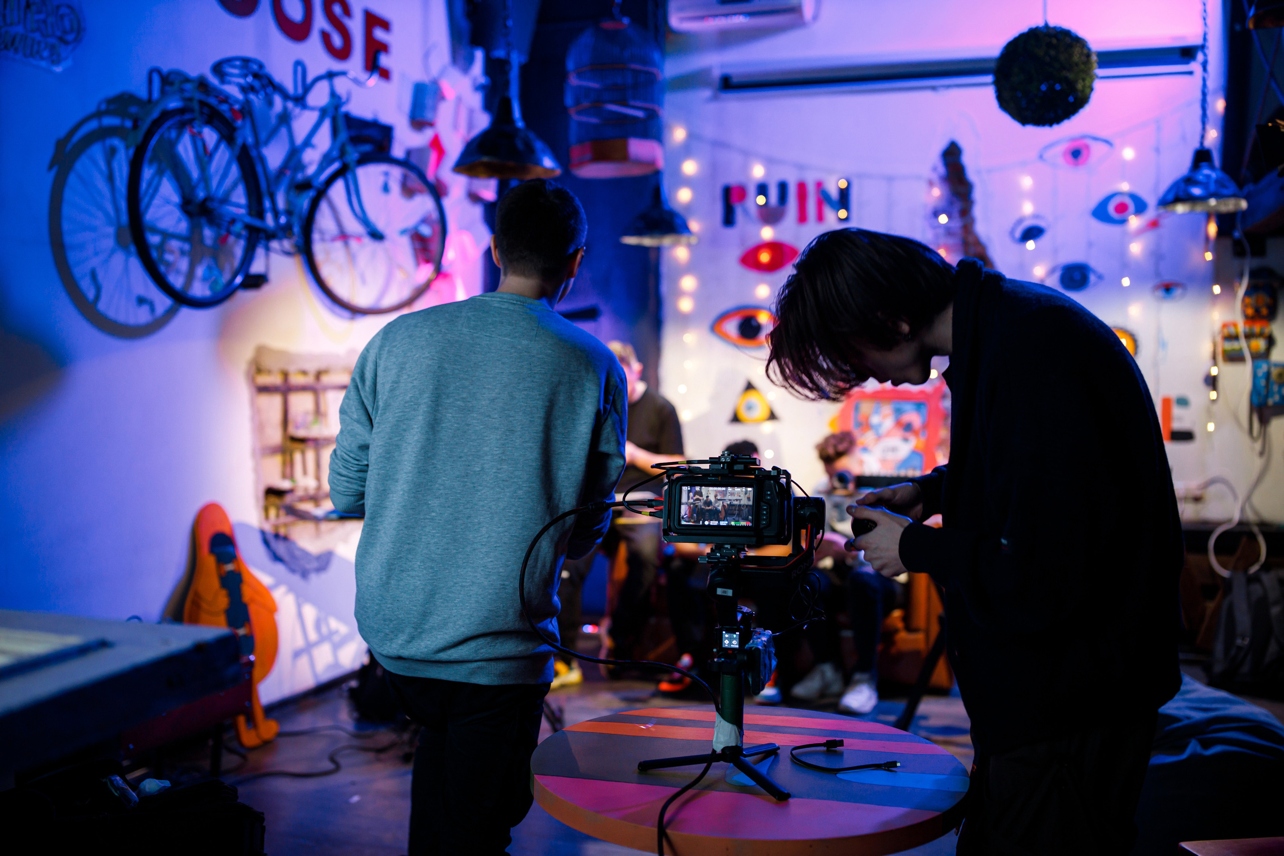 Бэкстэйдж съёмки клипа. Репортажный фотограф Семён Борисов | Москва