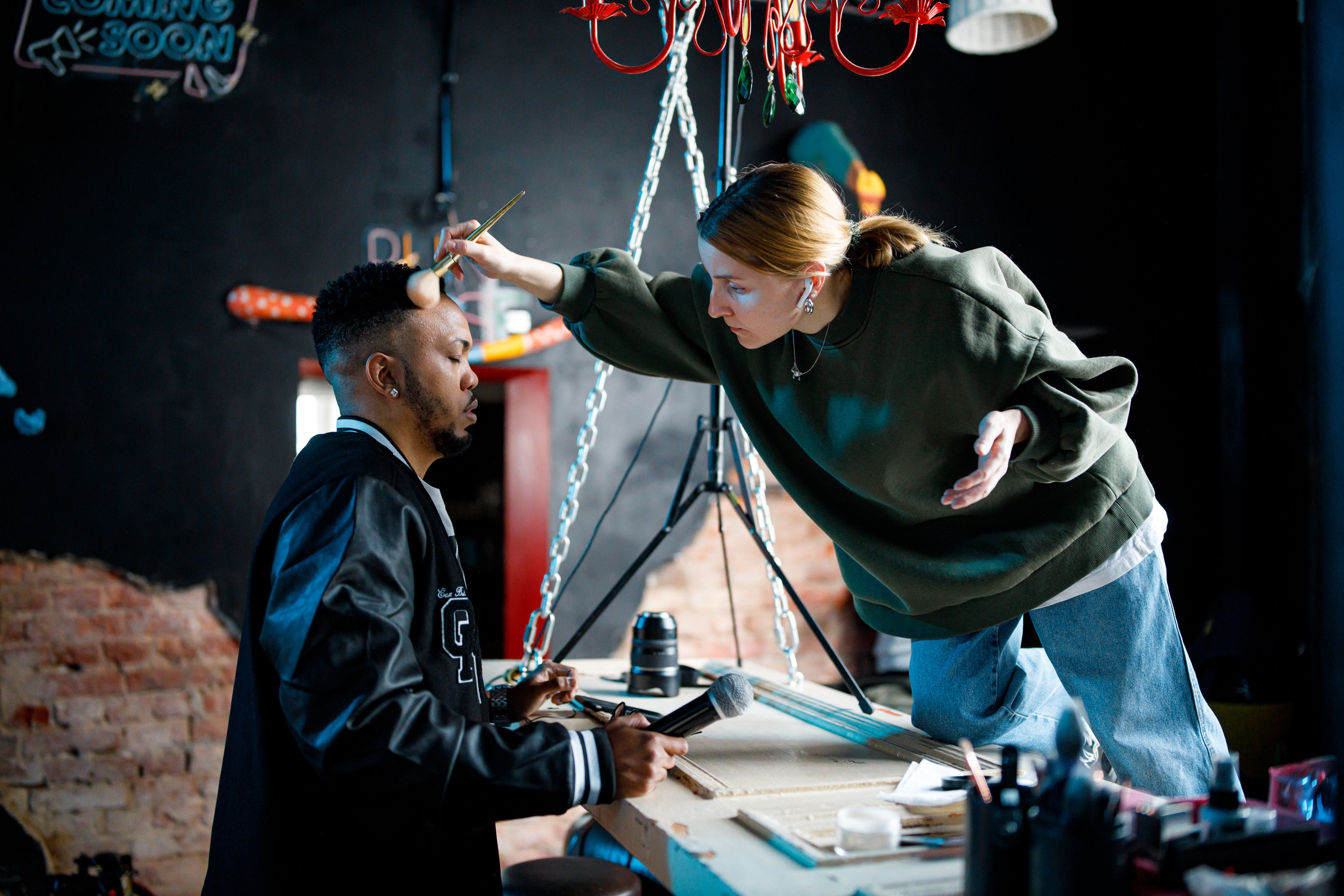 Бэкстэйдж съёмки клипа. Репортажный фотограф Семён Борисов | Москва