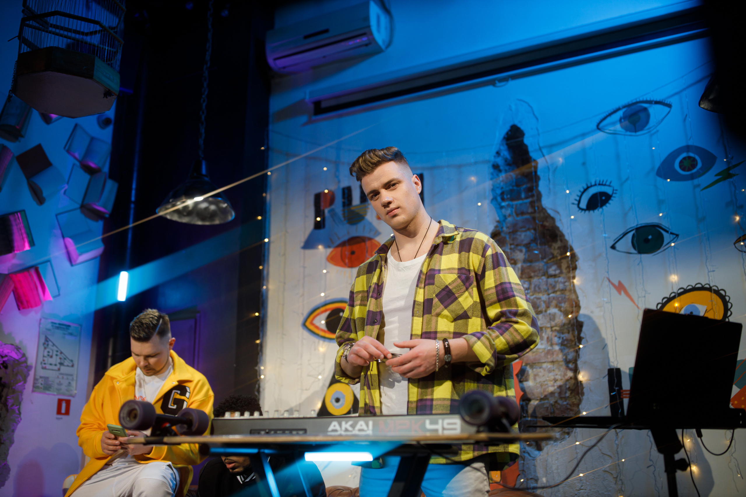 Бэкстэйдж съёмки клипа. Репортажный фотограф Семён Борисов | Москва