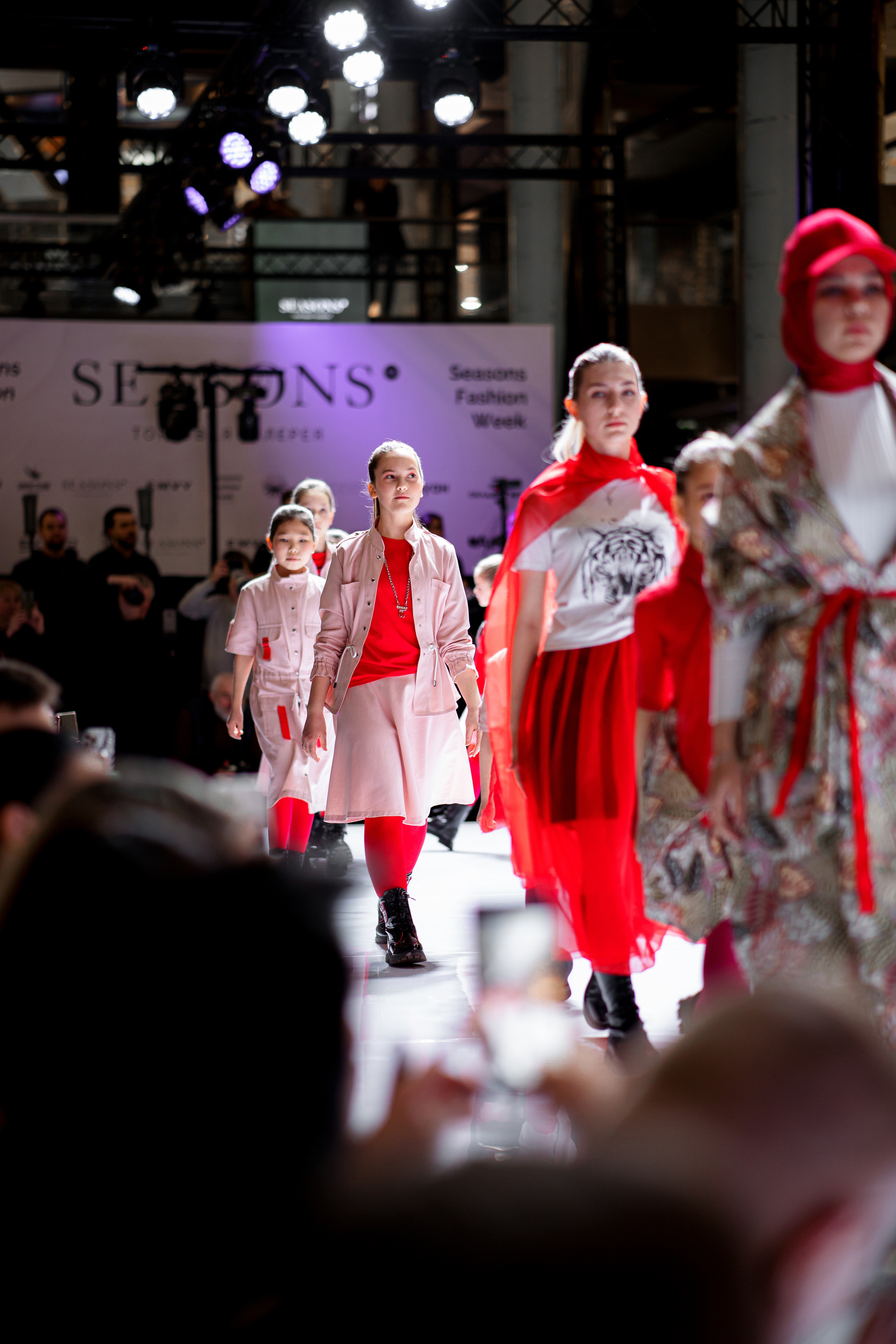 Seasons Fashion Week 2022. Репортажный фотограф Семён Борисов | Москва