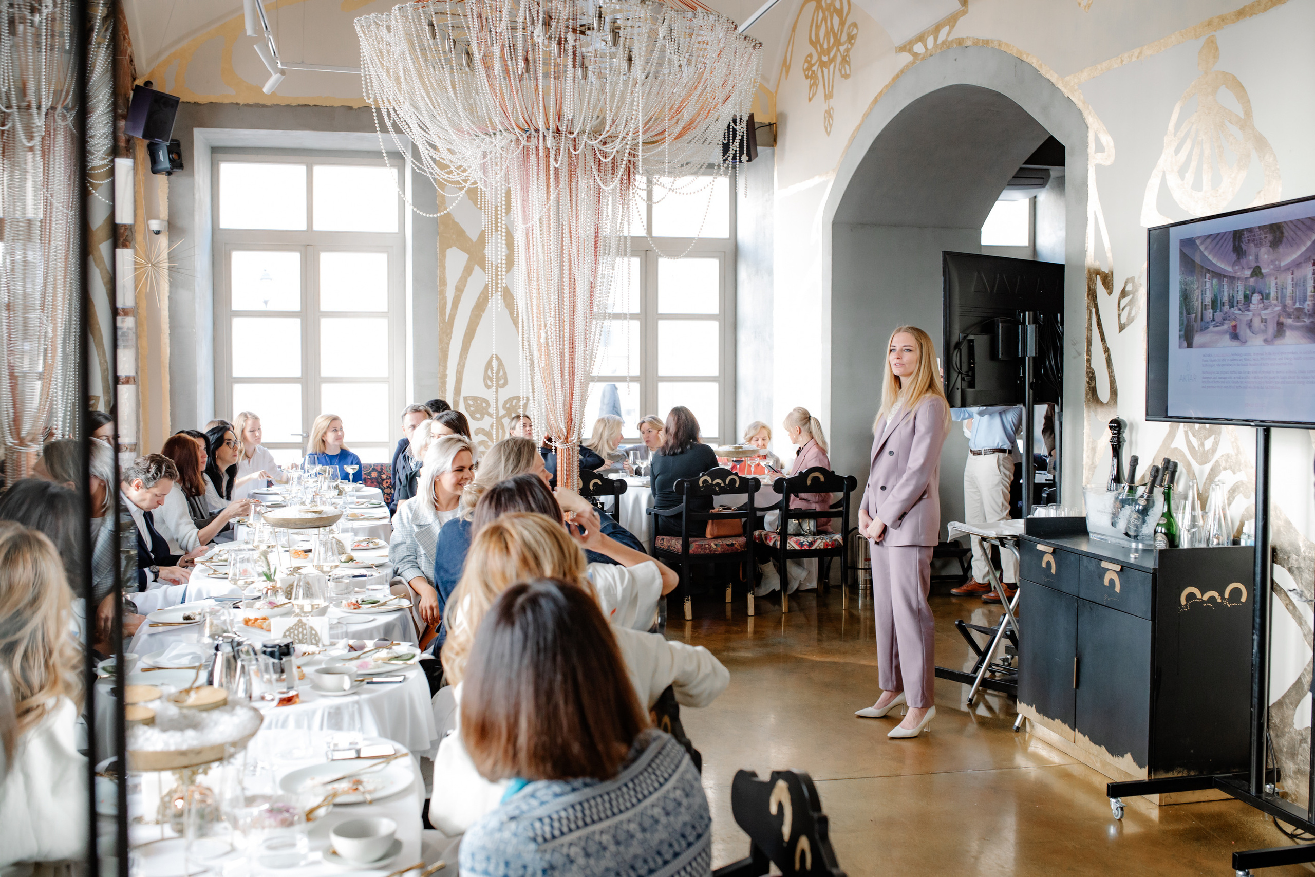 Презентация Joali Being | Ресторан «Гвидон». Репортажный фотограф Семён Борисов | Москва