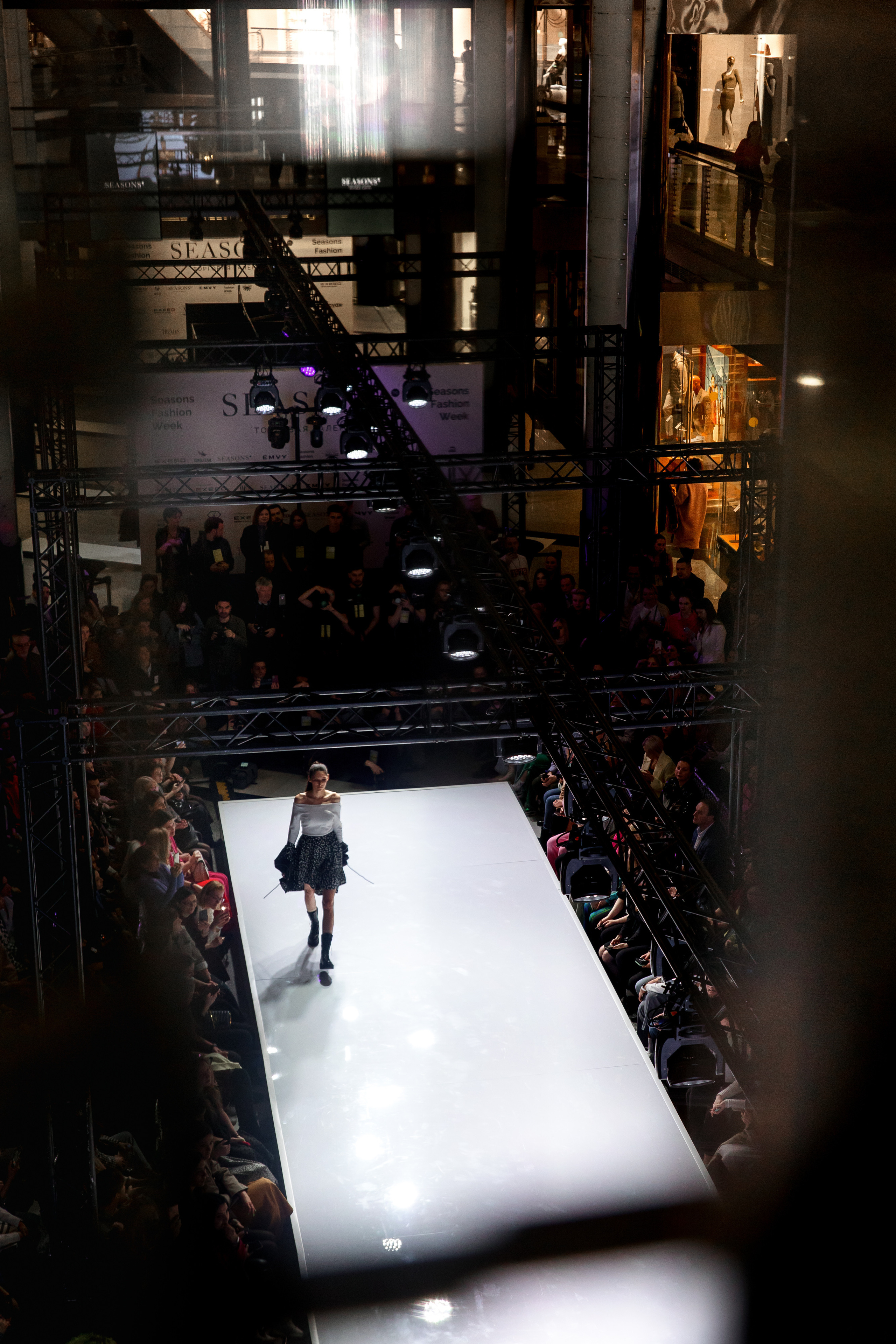 Seasons Fashion Week 2022. Репортажный фотограф Семён Борисов | Москва