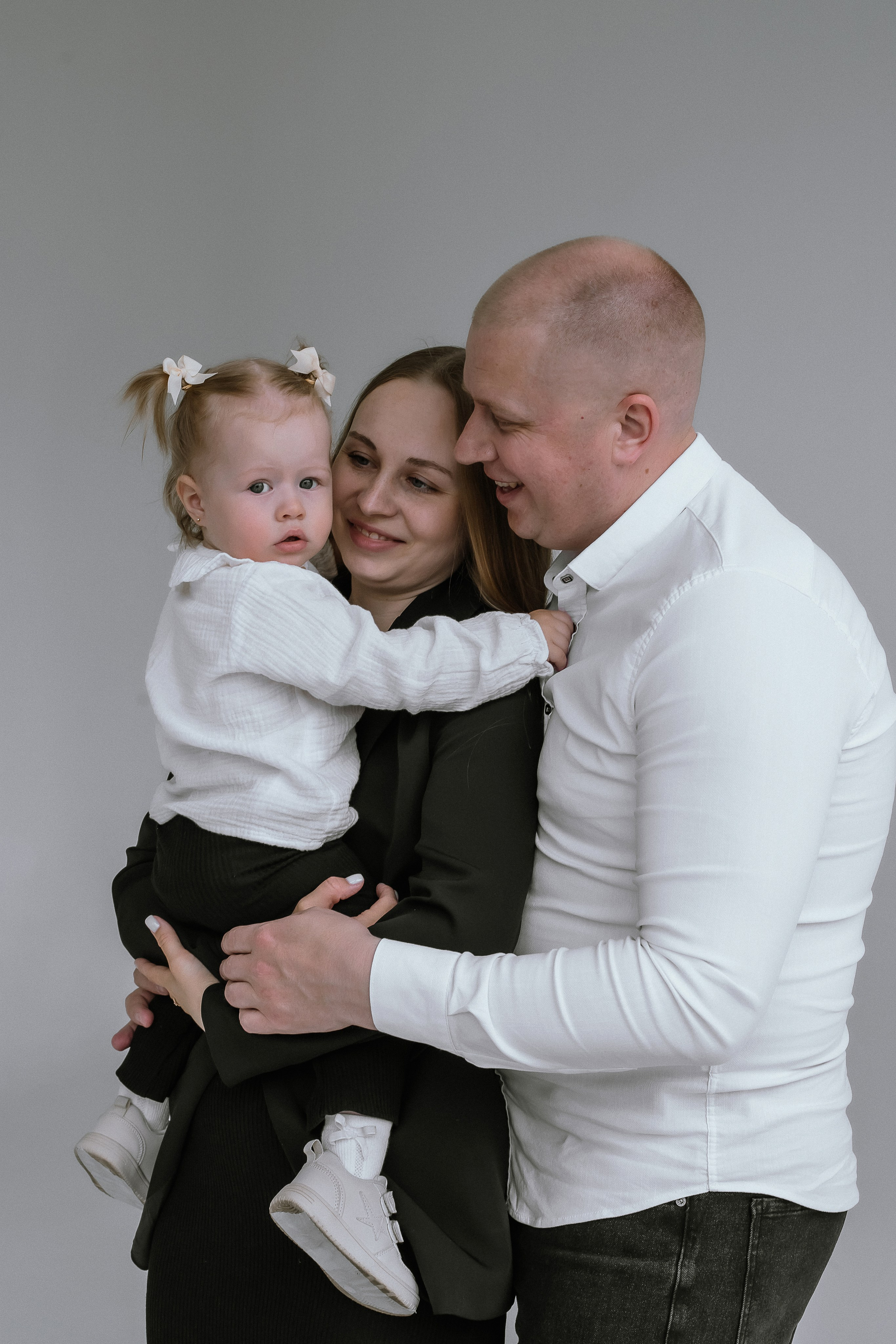 Семейная на циклораме. Фотограф Екатеринубрг/Верхняя Пышма