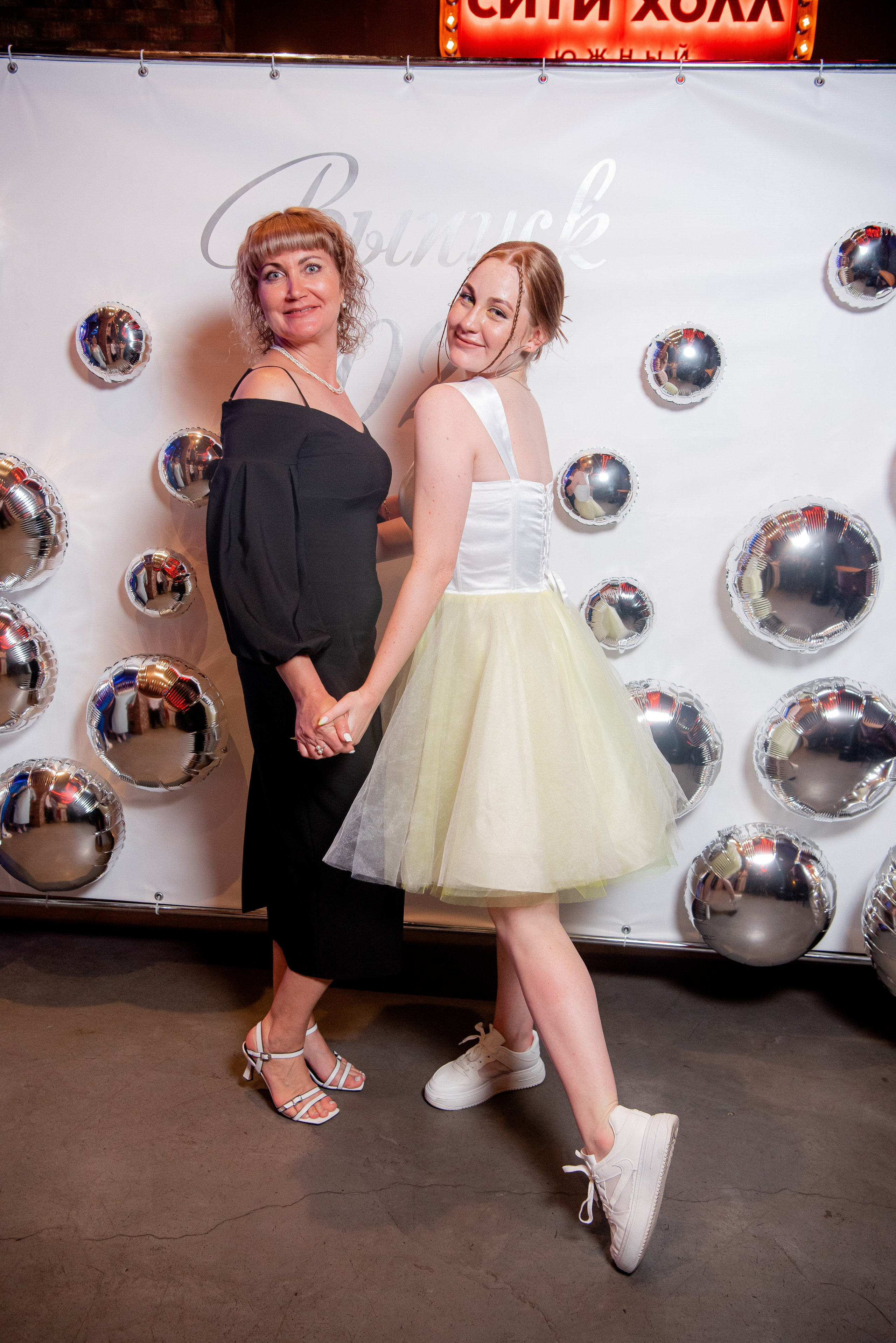 140 Школа. Вручение и Банкет. Сити Холл. Фотограф в Волгограде и Волжском Александр Горбань