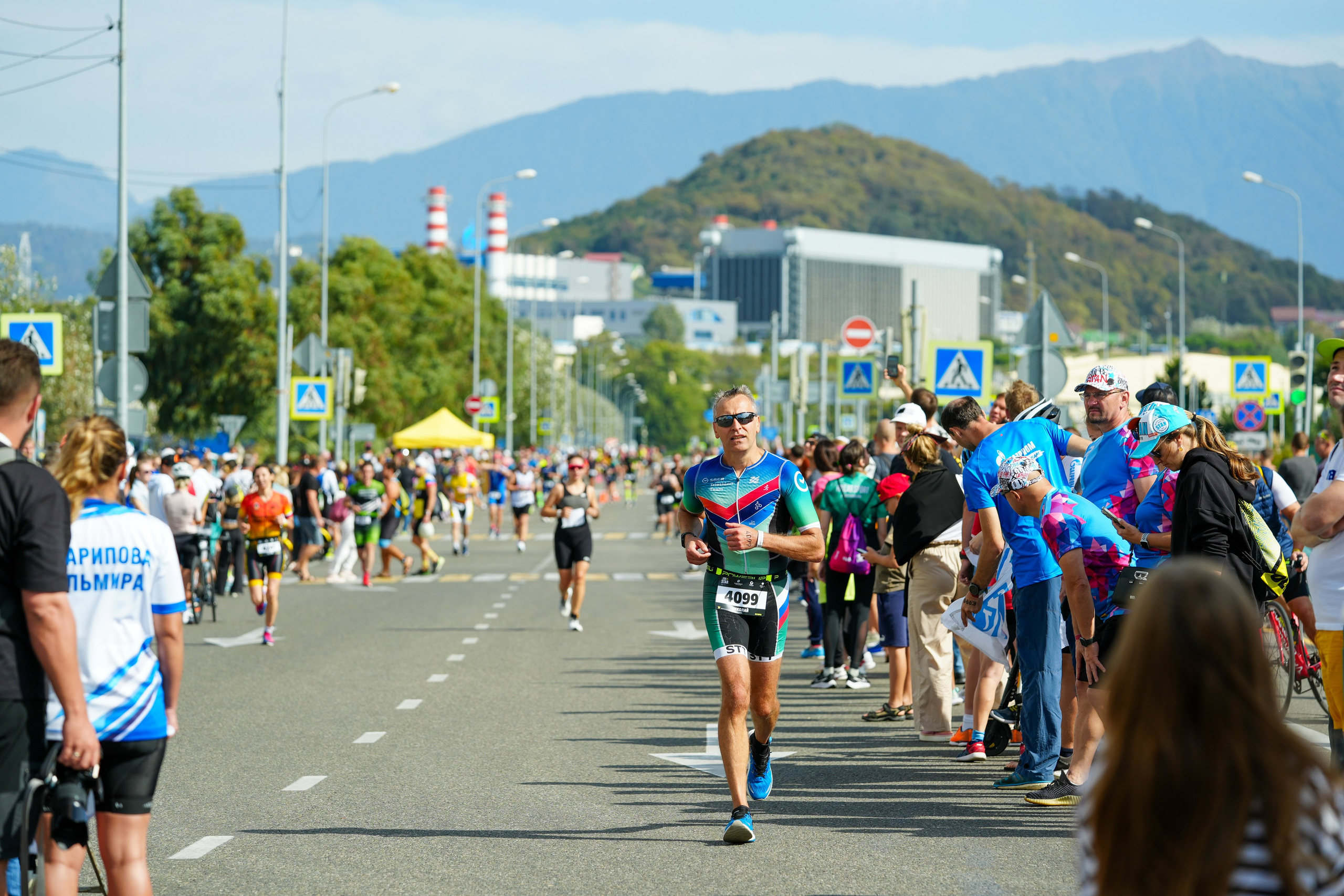 Фотоотчет партнерской интеграции для компании TELE2 на фестивале Ironstar. Репортажный фотограф в Красной Поляне и Сочи Павлюченко Екатерина