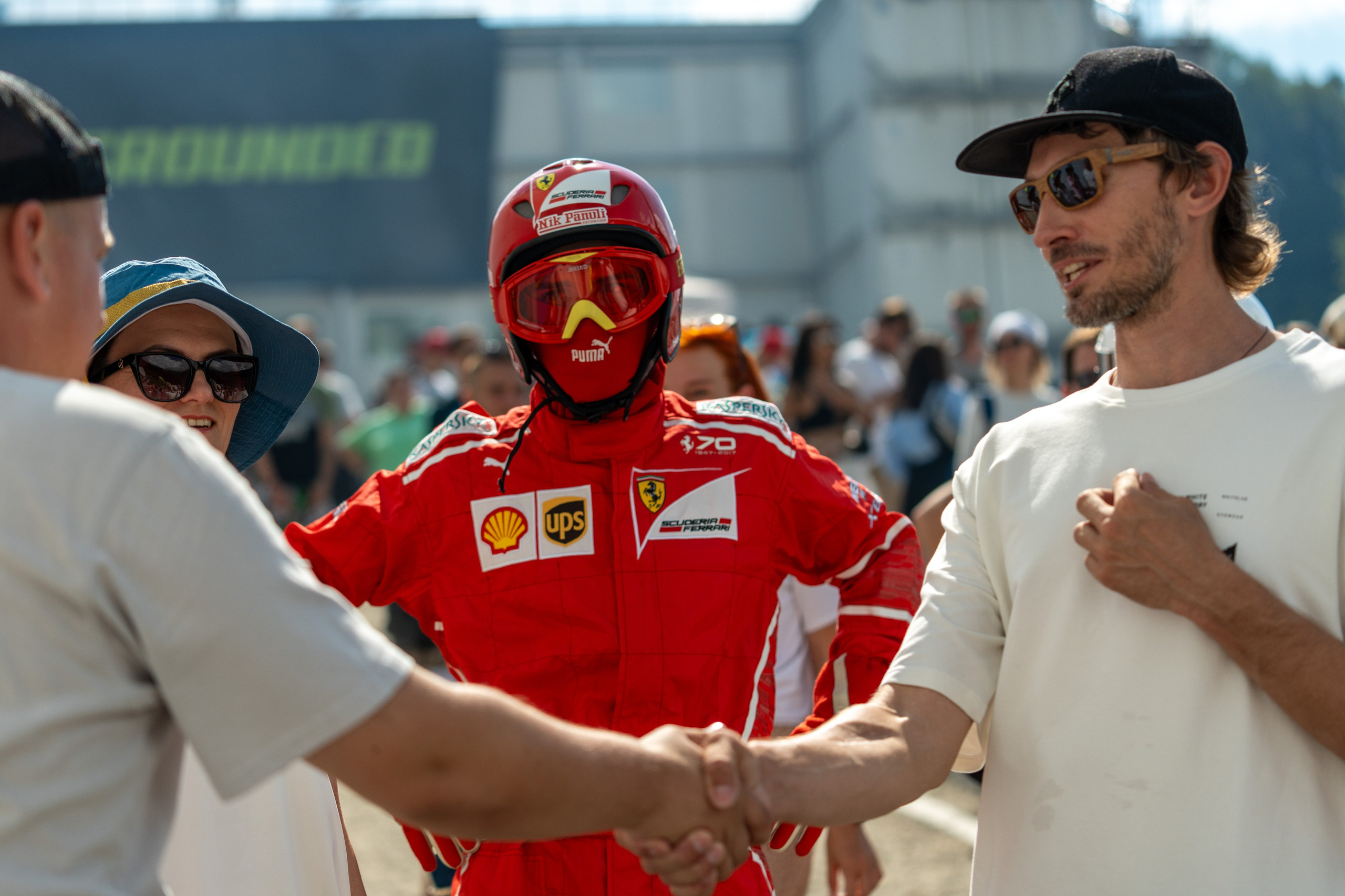 Фотоотчет партнеской интеграции для сети «Пятерочка» на фестивале «Grounded». Репортажный фотограф в Красной Поляне и Сочи Павлюченко Екатерина