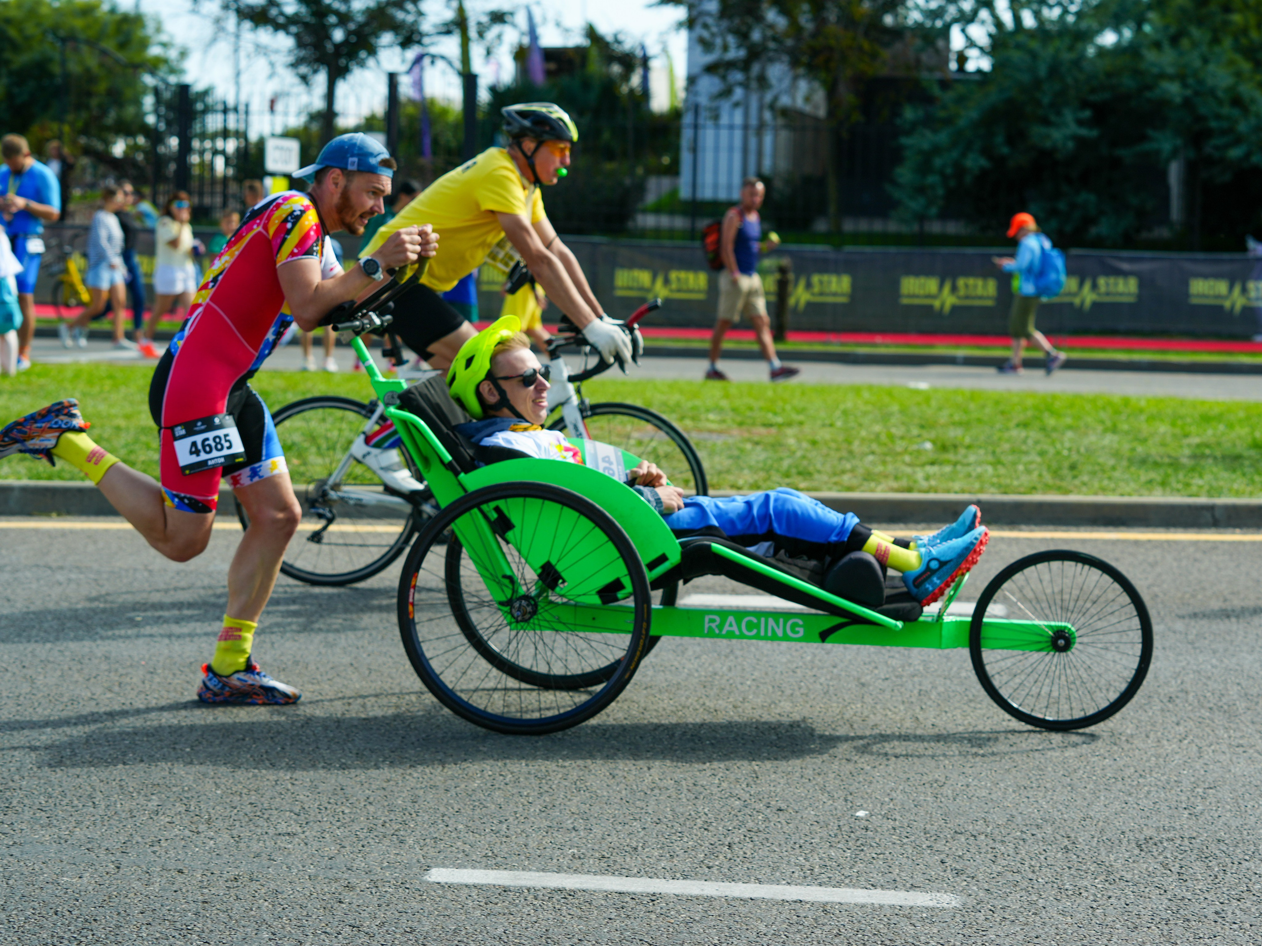 Фотоотчет партнерской интеграции для компании TELE2 на фестивале Ironstar. Репортажный фотограф в Красной Поляне и Сочи Павлюченко Екатерина