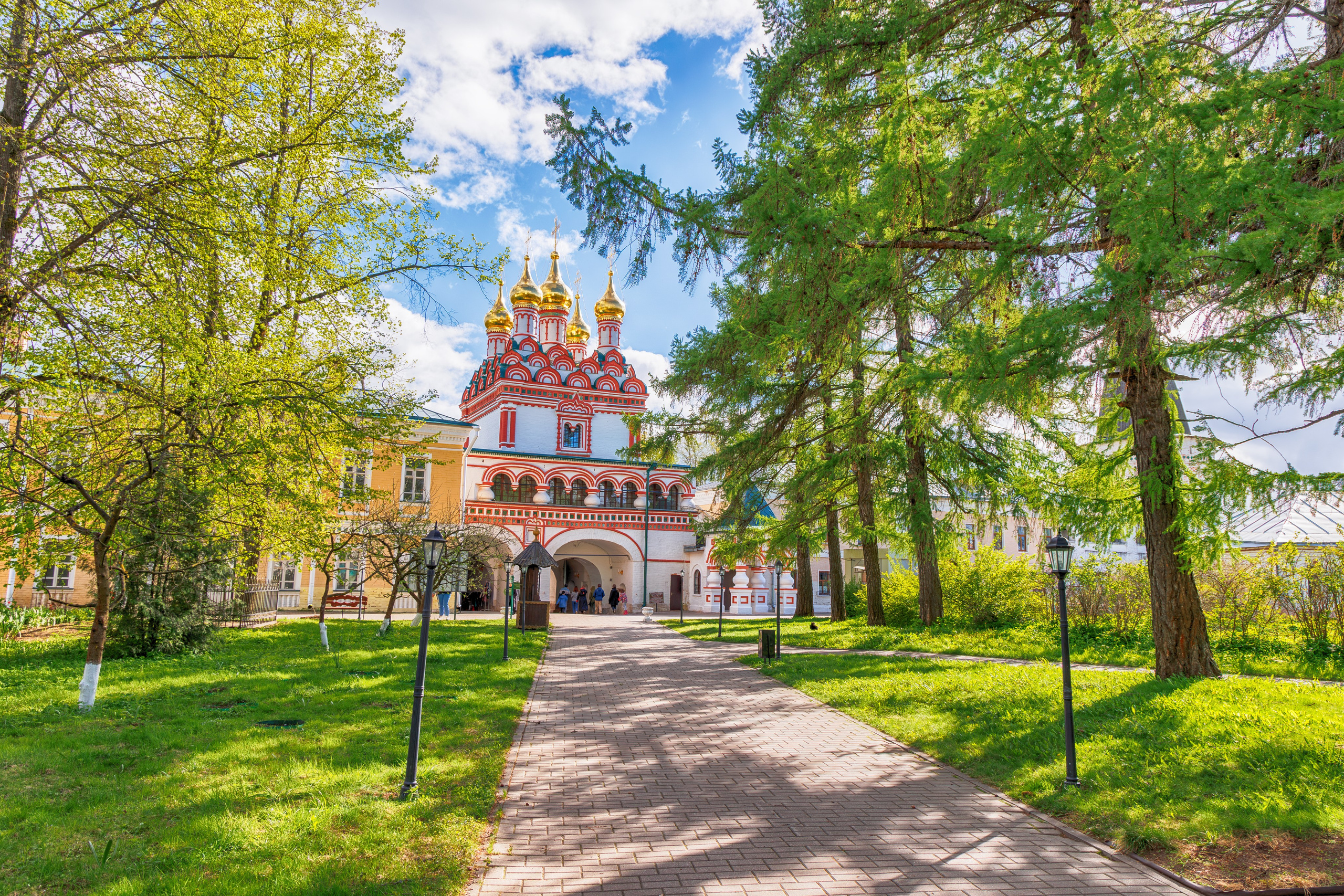 Путешествие во времени: Иосифо-Волоцкий монастырь. 1000 куполов России, фотопроект Вадима Квятковского и Надежды Ельцовой