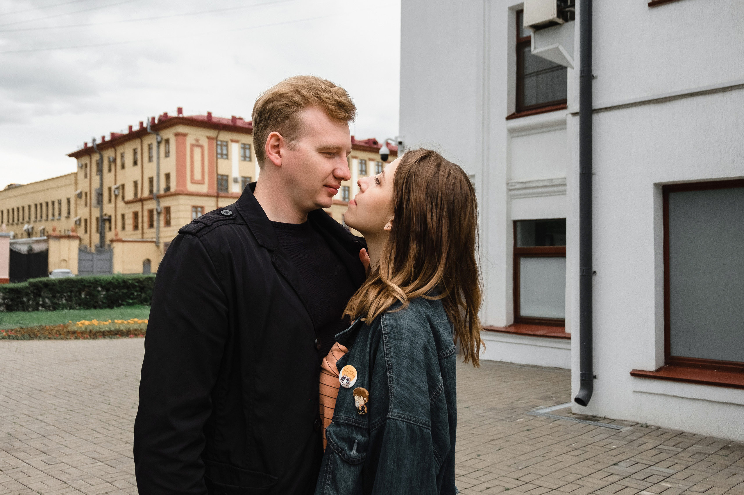 Прогулочная love story Новосибирск. Семейный и свадебный фотограф Новосибирск