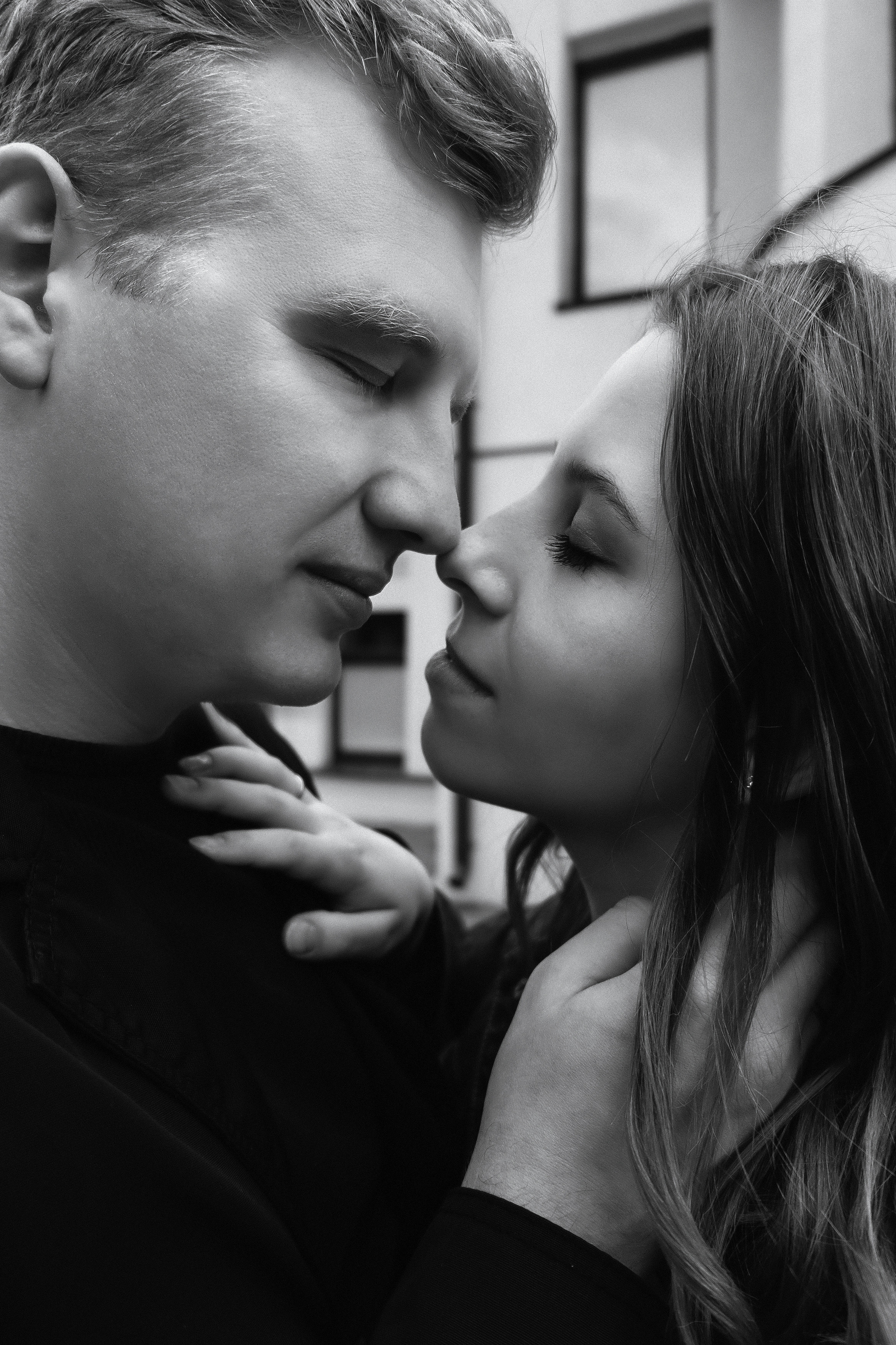 Прогулочная love story Новосибирск. Семейный и свадебный фотограф Новосибирск