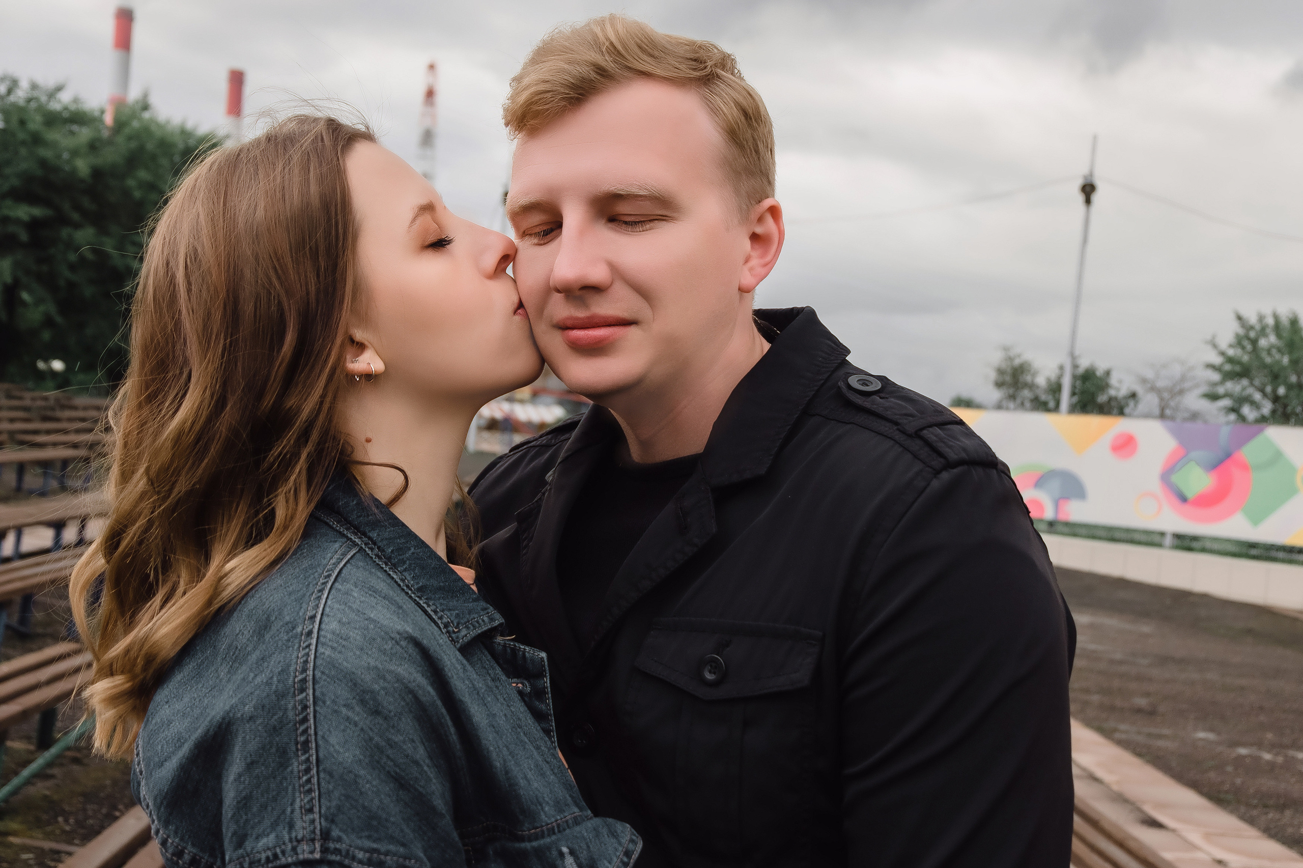 Прогулочная love story Новосибирск. Семейный и свадебный фотограф Новосибирск