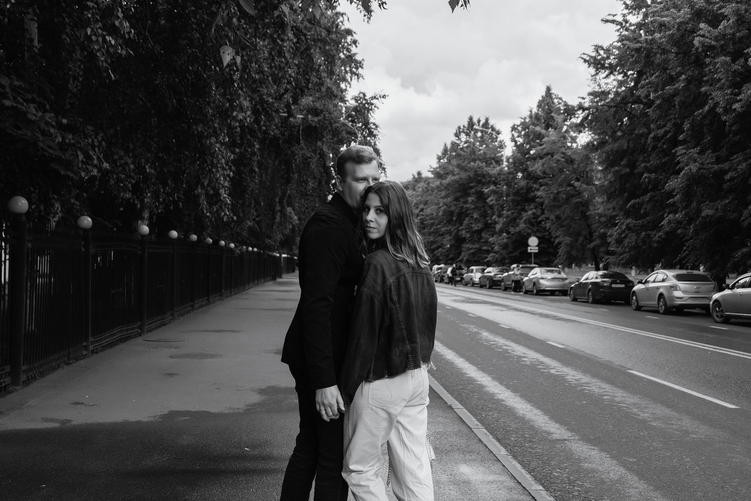 Прогулочная love story Новосибирск. Семейный и свадебный фотограф Новосибирск