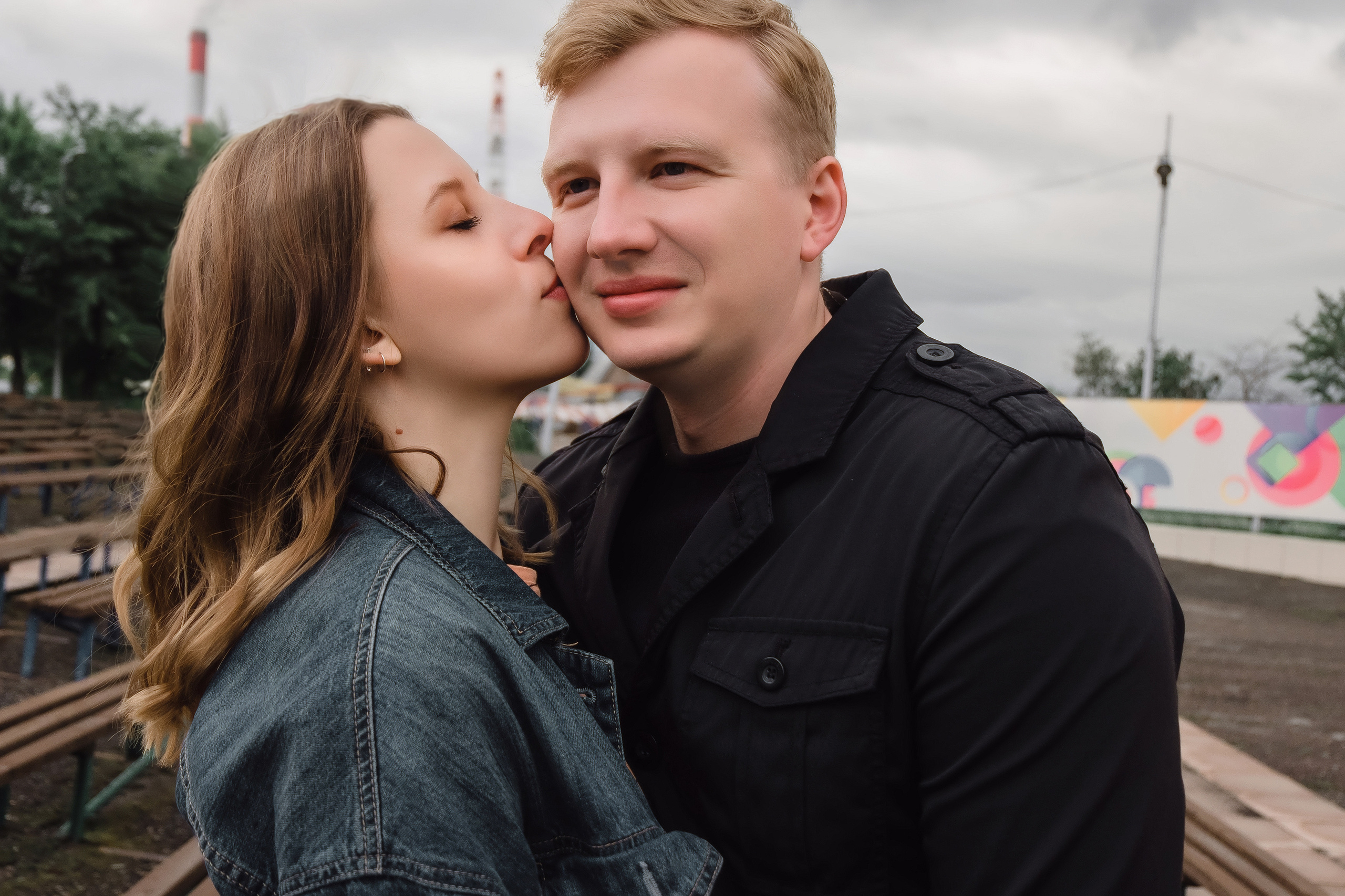 Прогулочная love story Новосибирск. Семейный и свадебный фотограф Новосибирск