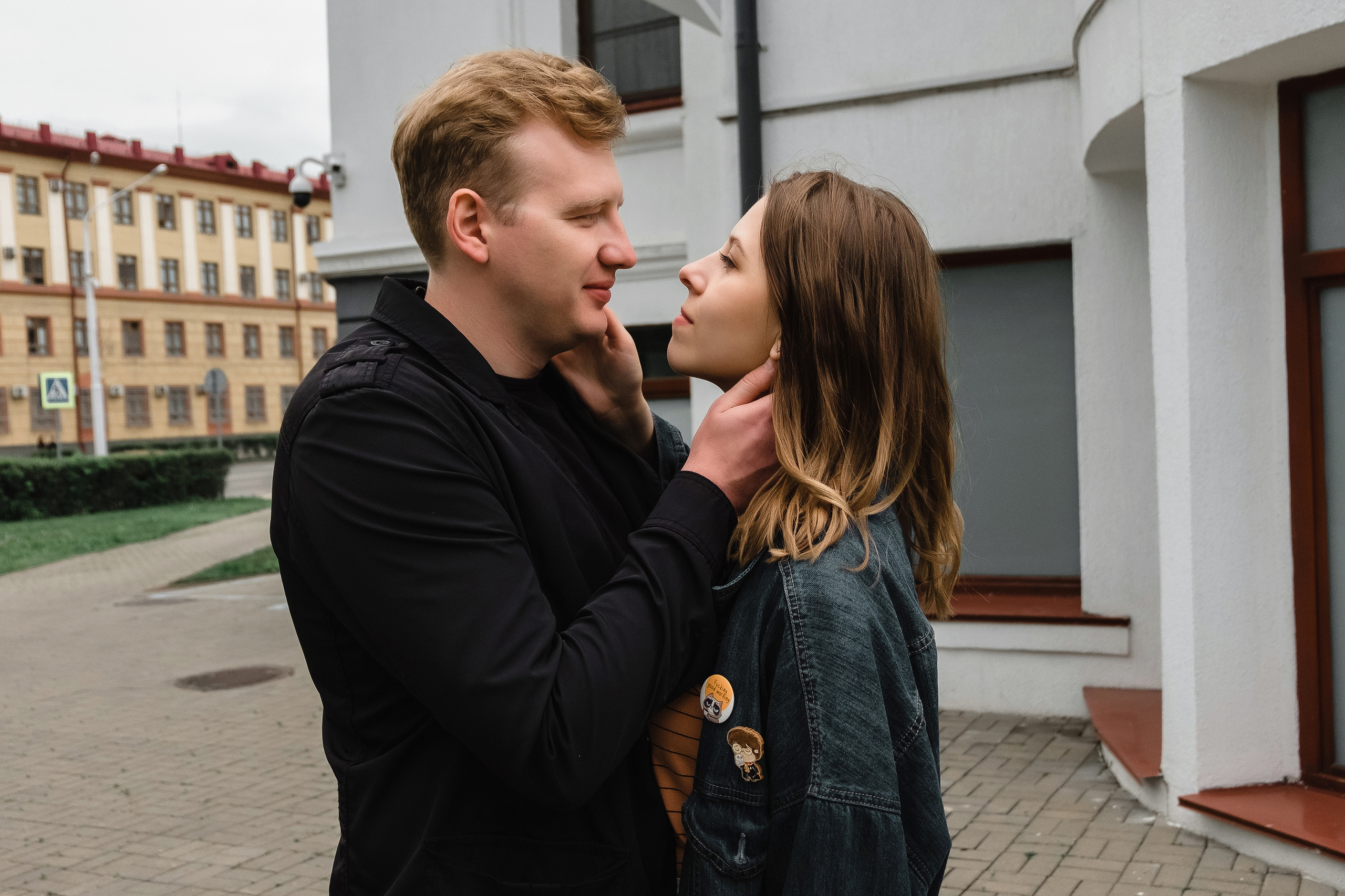 Прогулочная love story Новосибирск. Семейный и свадебный фотограф Новосибирск