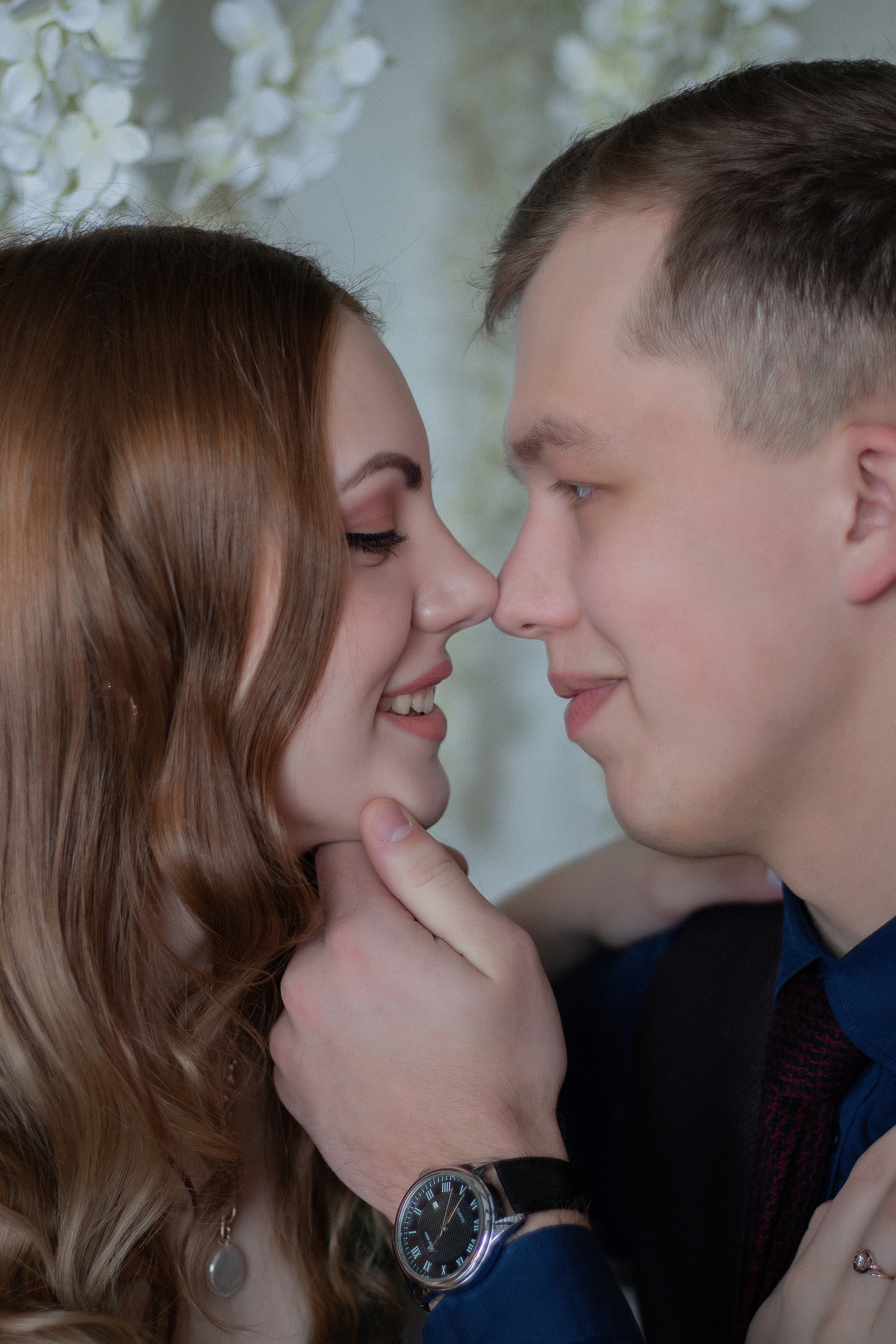 Фотосессия Love-story в студии по доступным цена Новосибирск. Семейный и свадебный фотограф Новосибирск