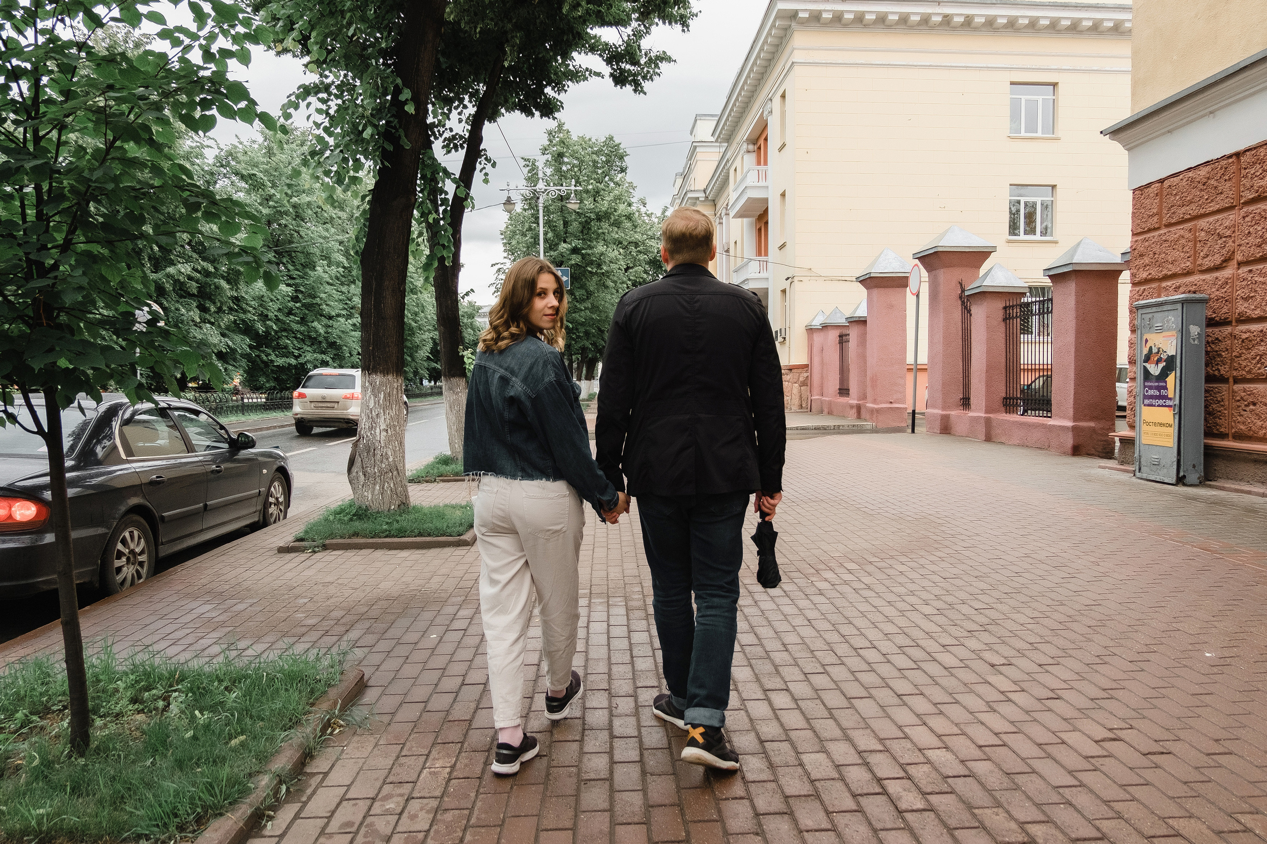 Прогулочная love story Новосибирск. Семейный и свадебный фотограф Новосибирск