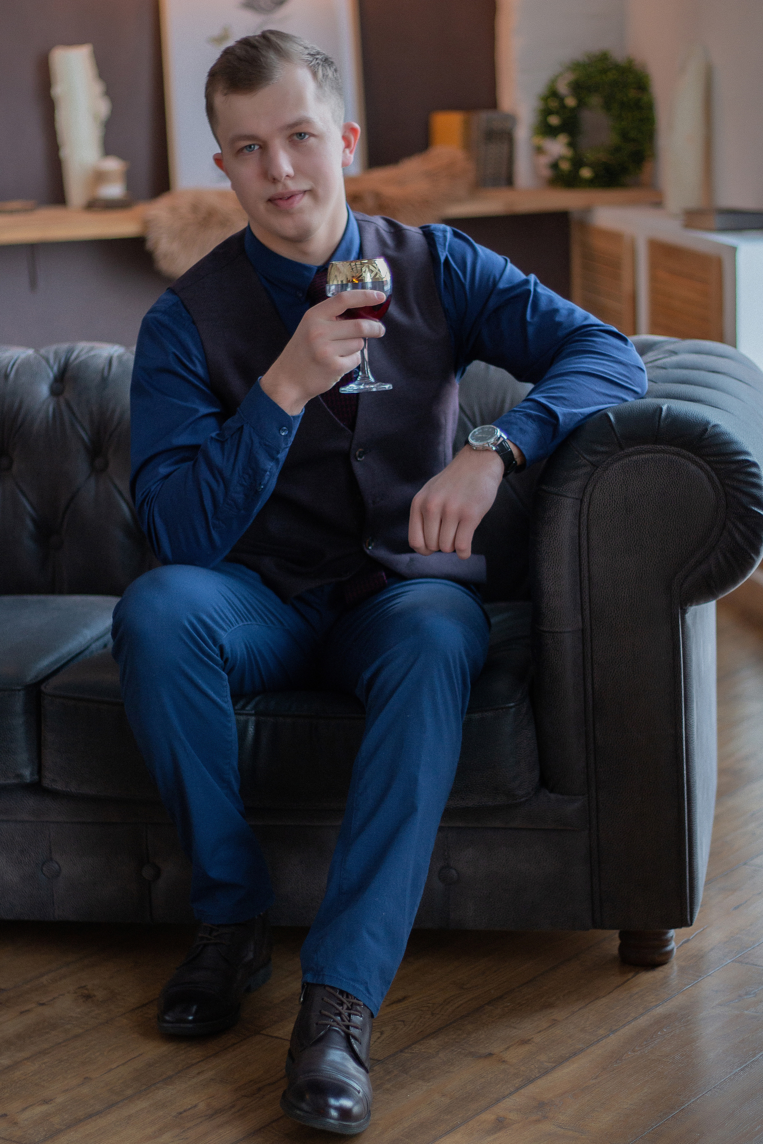 Фотосессия Love-story в студии по доступным цена Новосибирск. Семейный и свадебный фотограф Новосибирск