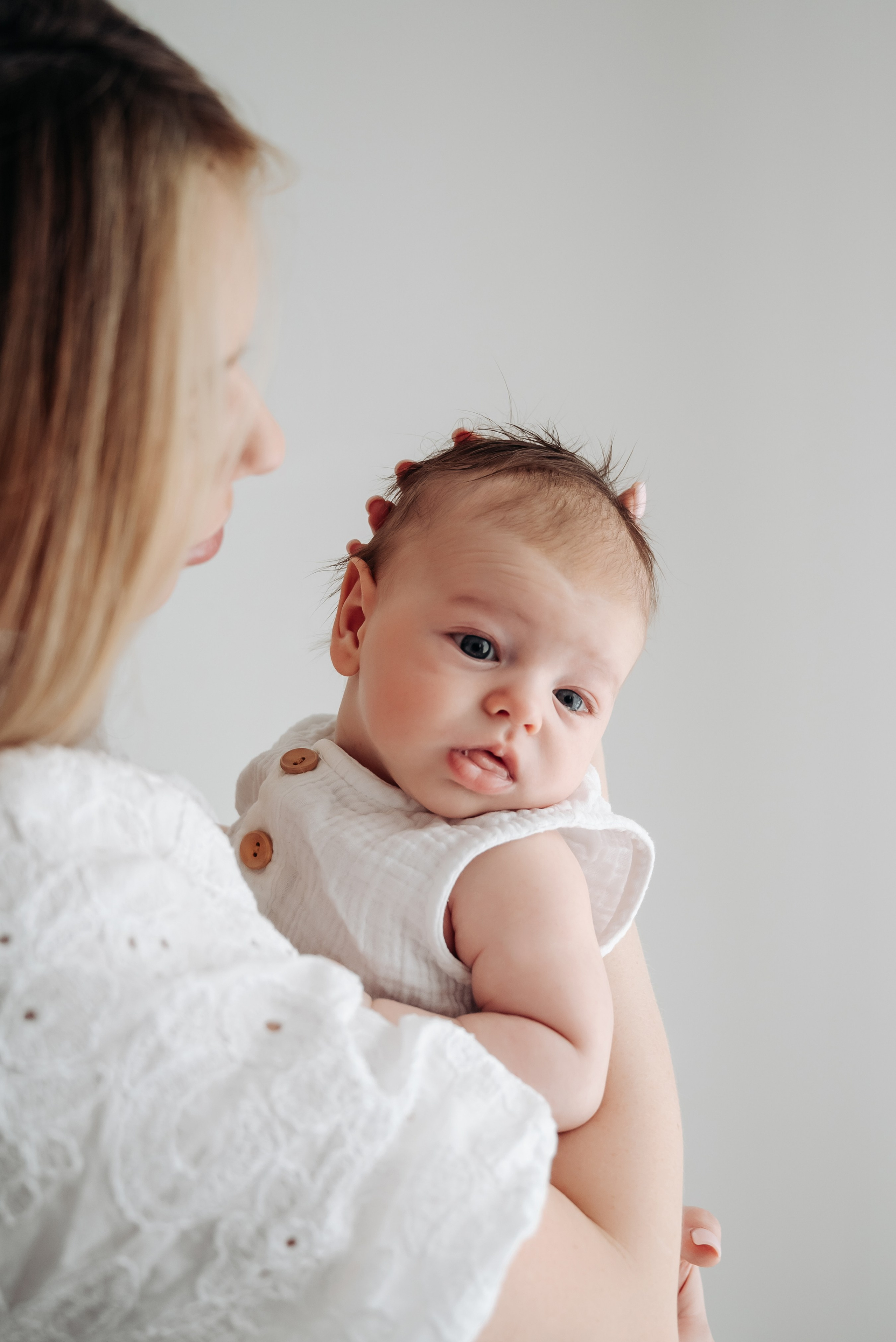 Newborn. Фотограф Татьяна Ульянова. Съёмка выписки из роддома, Таинства Крещения