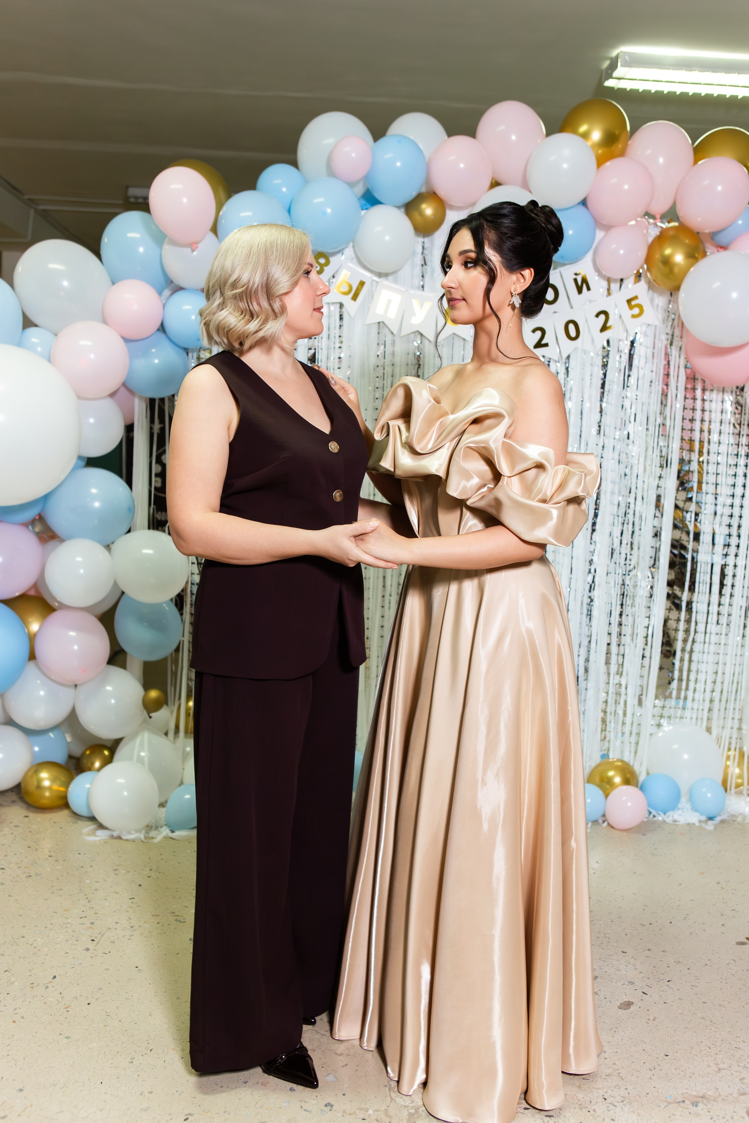 ФОТОСЕССИЯ С РОДИТЕЛЯМИ ВЫПУСКНОЙ 2025 9 ШКОЛА Г.МЦЕНСК. Профессиональный фотограф в Мценске и Орловской области