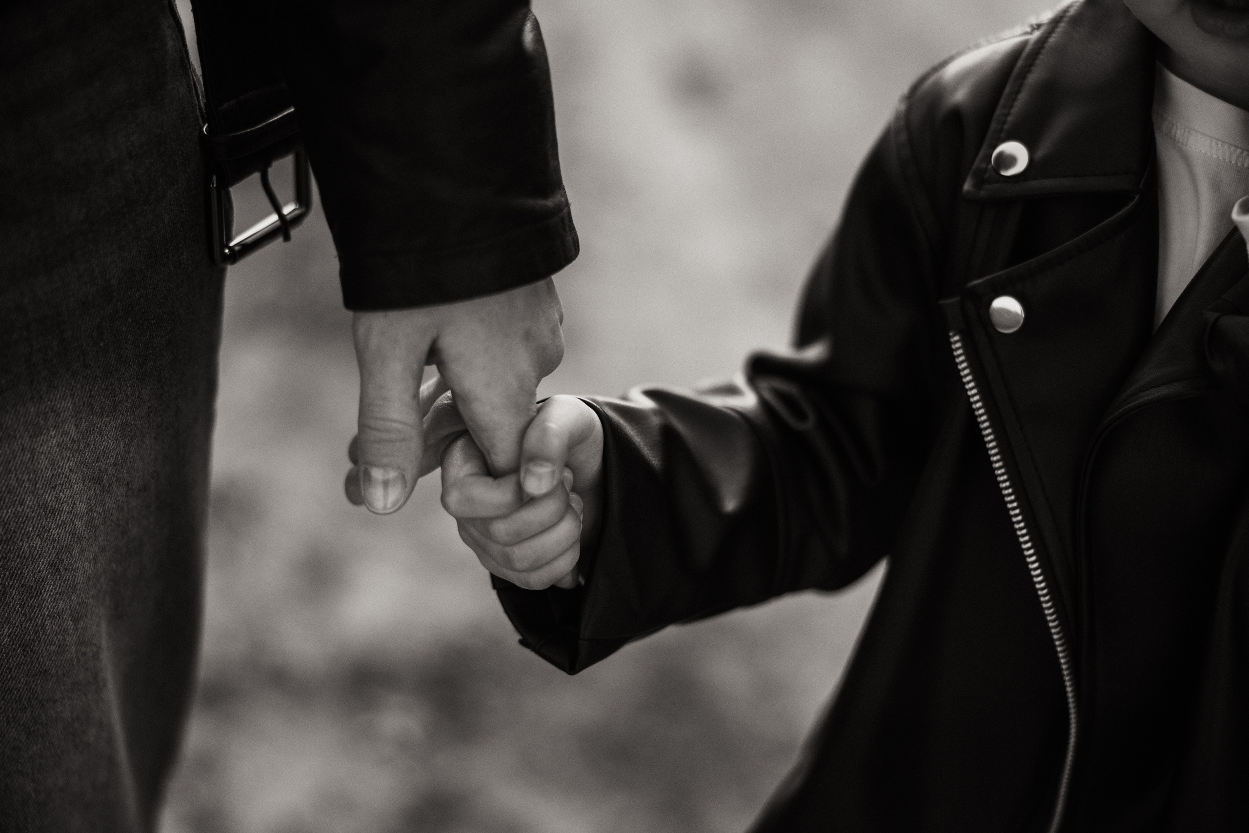 Семейная съёмка с ребенком и воздушным змеем