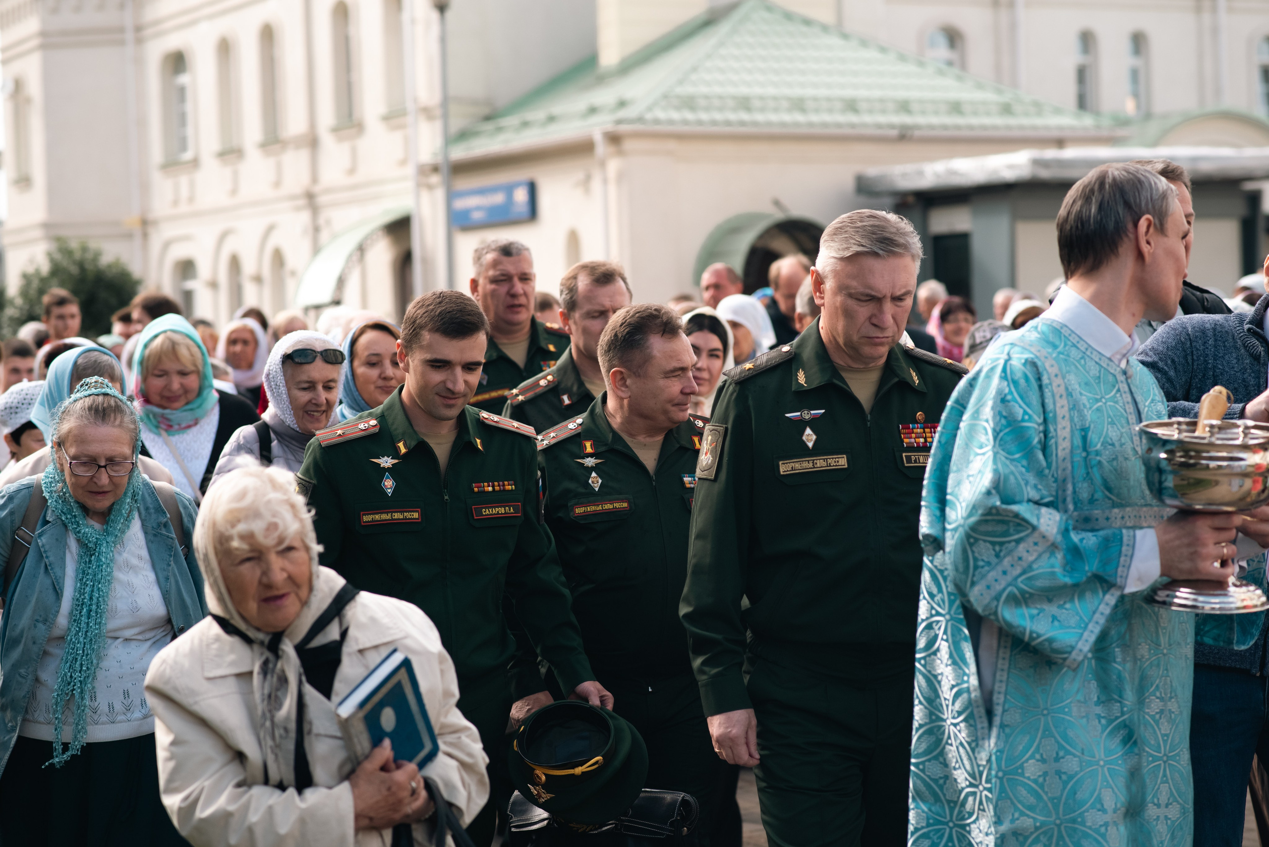 Храм Андрея Боголюбского, служба с участием войск РХБ защиты. Фотограф, визажист. Москва