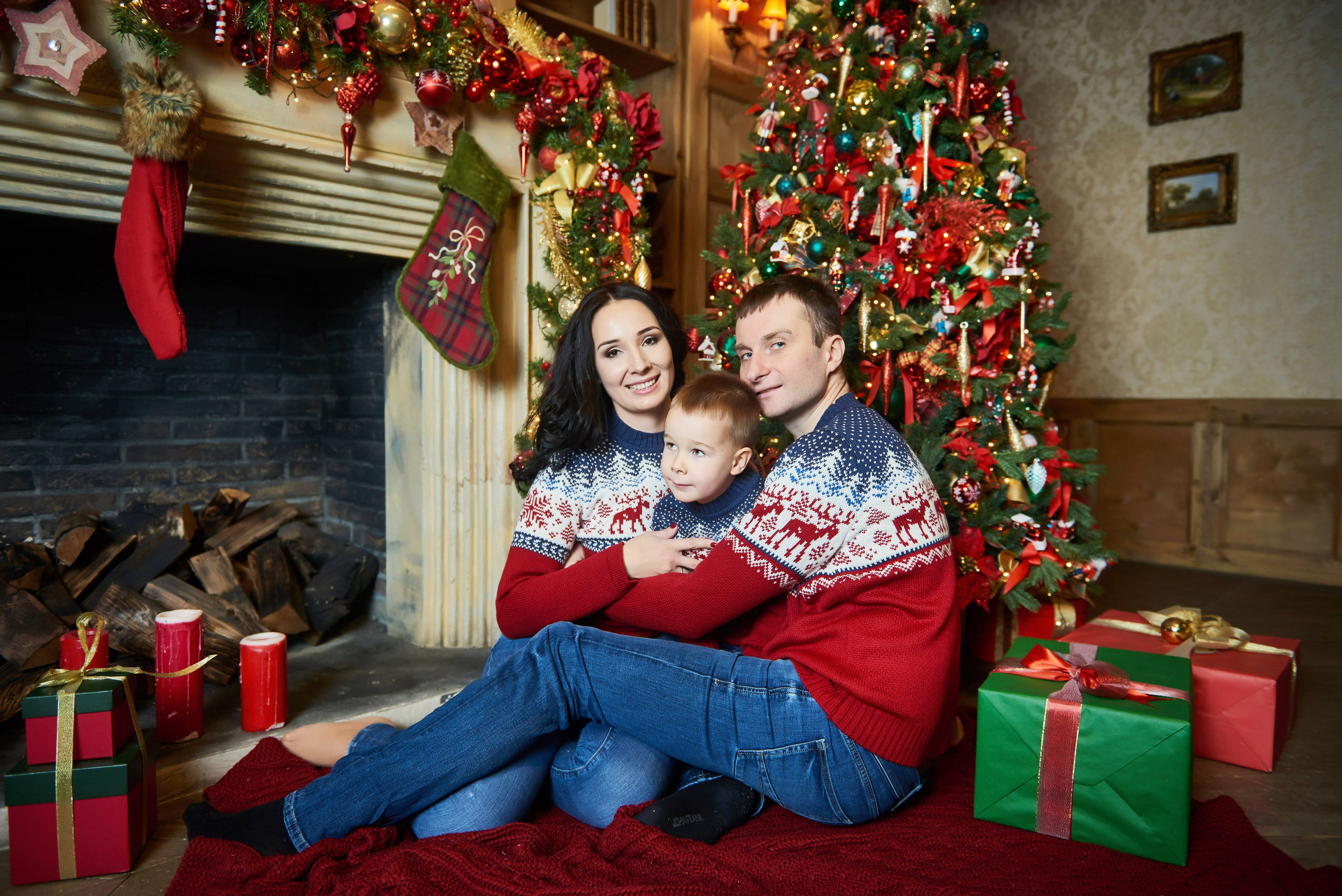 Новогодняя фотосессия в ART-PLACE FAKTURA. Портретный, семейный и свадебный фотограф в Санкт-Петербурге и в Пушкине Ширяев Денис