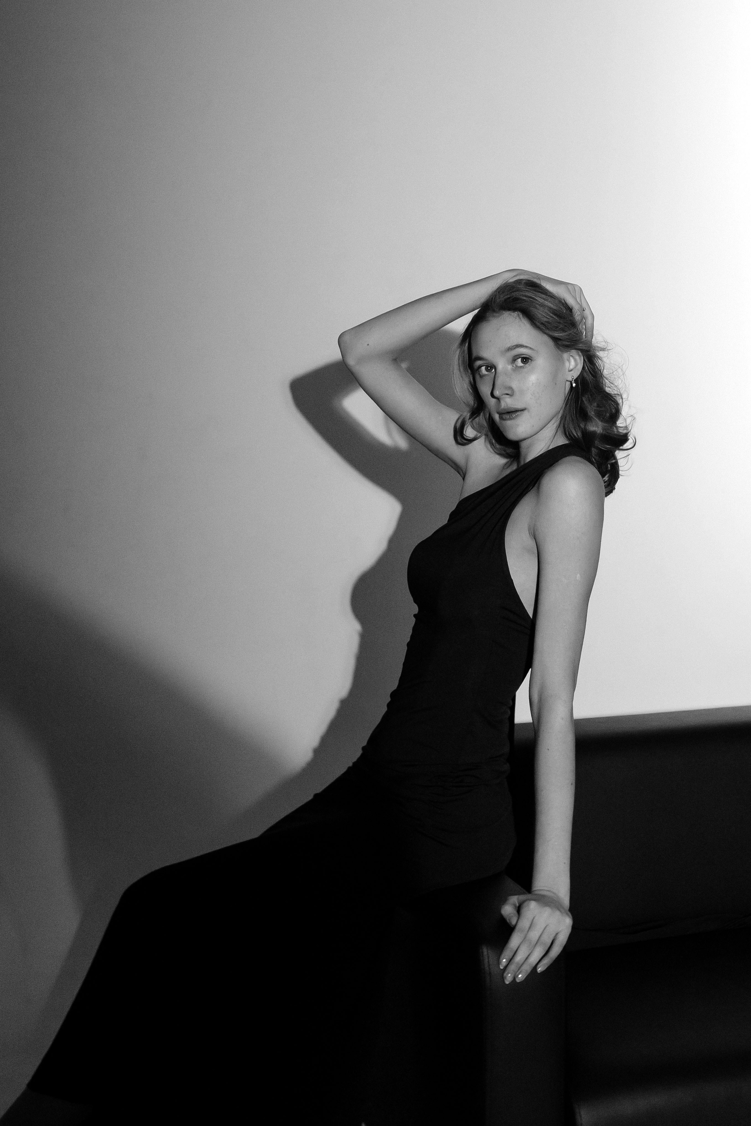 Индивидуальная фотосъемка в фотостудии Нижнего Новгорода. Свадебный фотограф и фотограф Love-Store в Нижнем Новгороде Анастасия