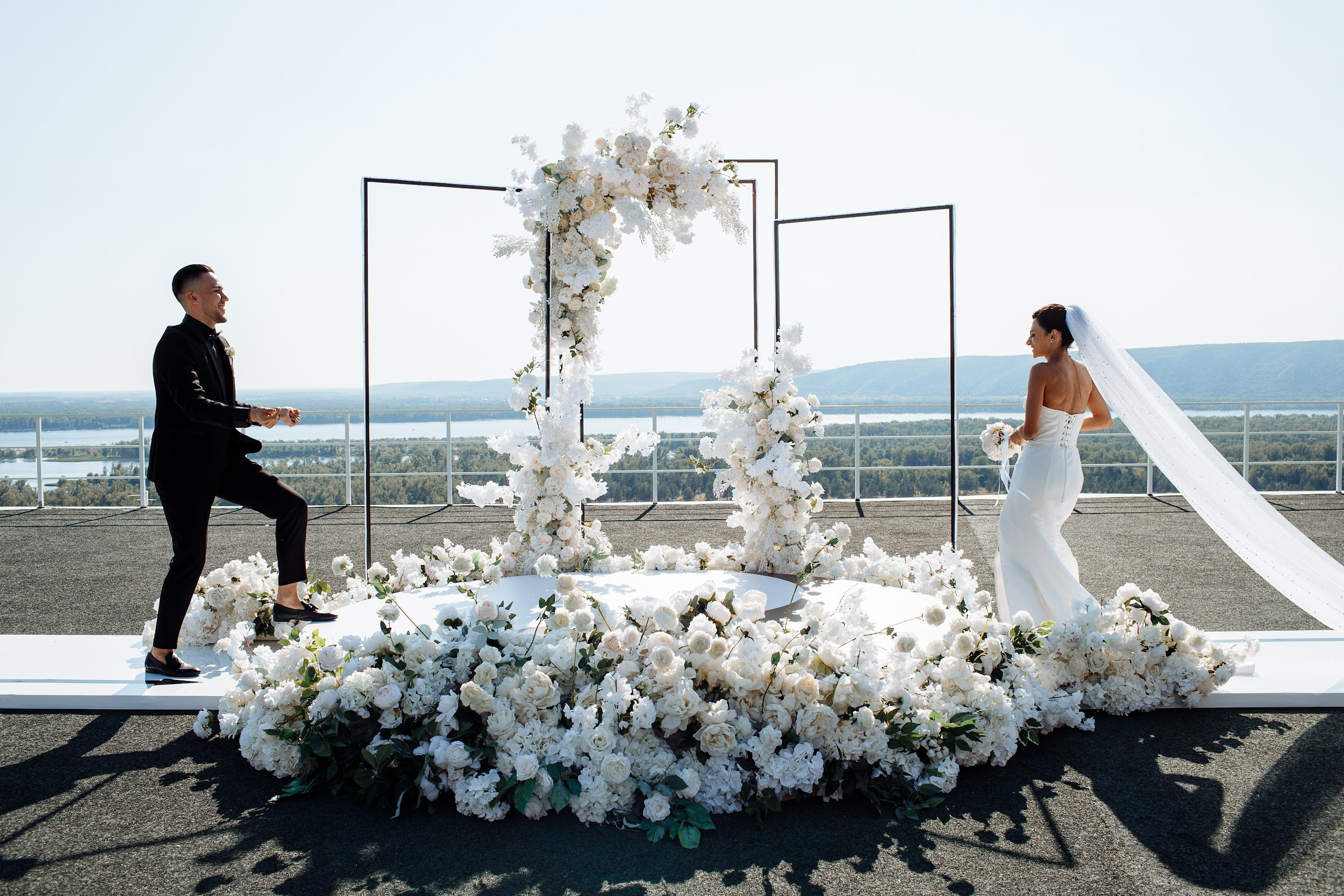 «Навстречу друг другу». Свадебное агентство Reverence Самара