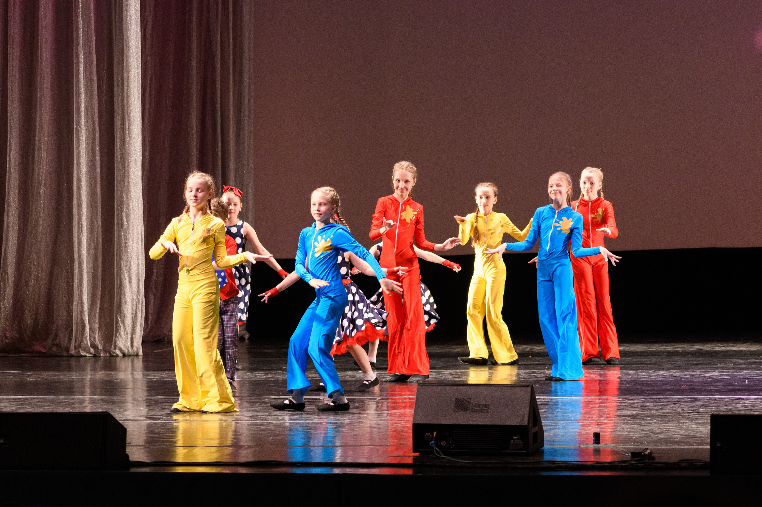 23 апреля, часть 2, БКЗ Октябрьский, г. Санкт-Петербург. Золотое яблочко