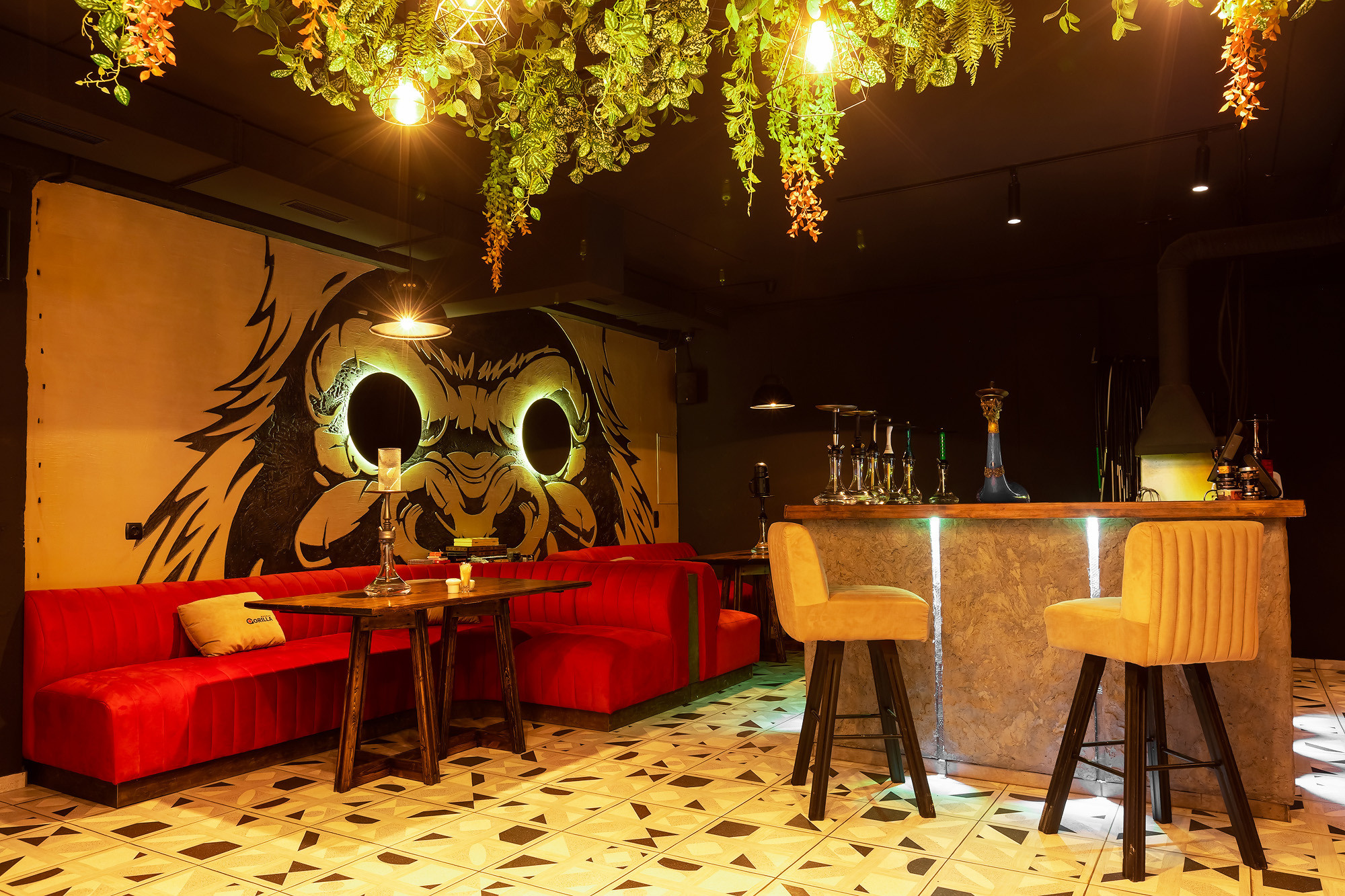 Фотосессия интерьеров кафе Место и кальянной Gorilla Hookah. Свадебный фотограф, фотосъемка в Крыму, Севастополе, Симферополе, Ялте