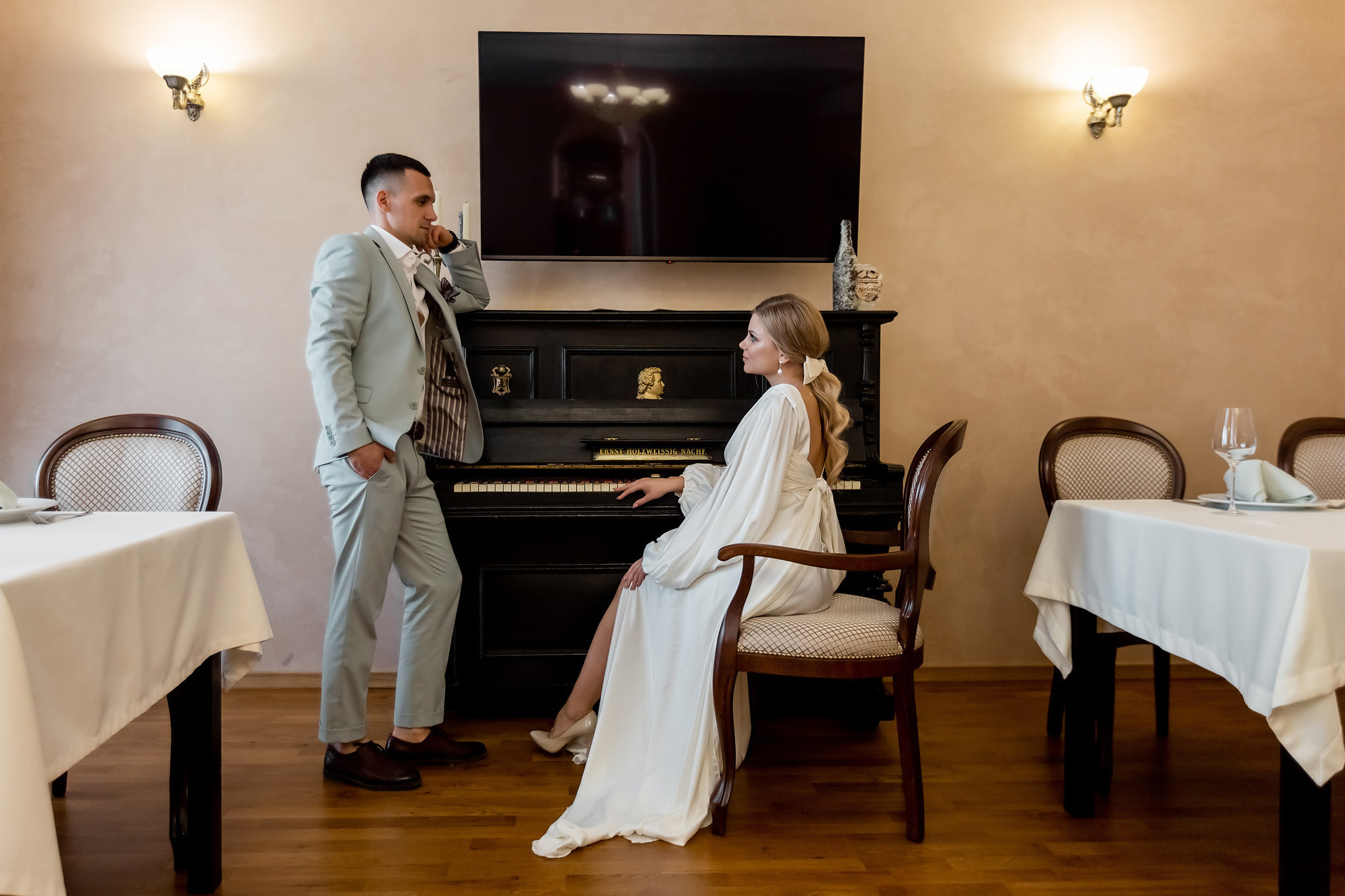 Артур и Алеся - весенняя свадьба в усадьбе 19 века в Крыму. Свадебный фотограф, фотосъемка в Крыму, Севастополе, Симферополе, Ялте