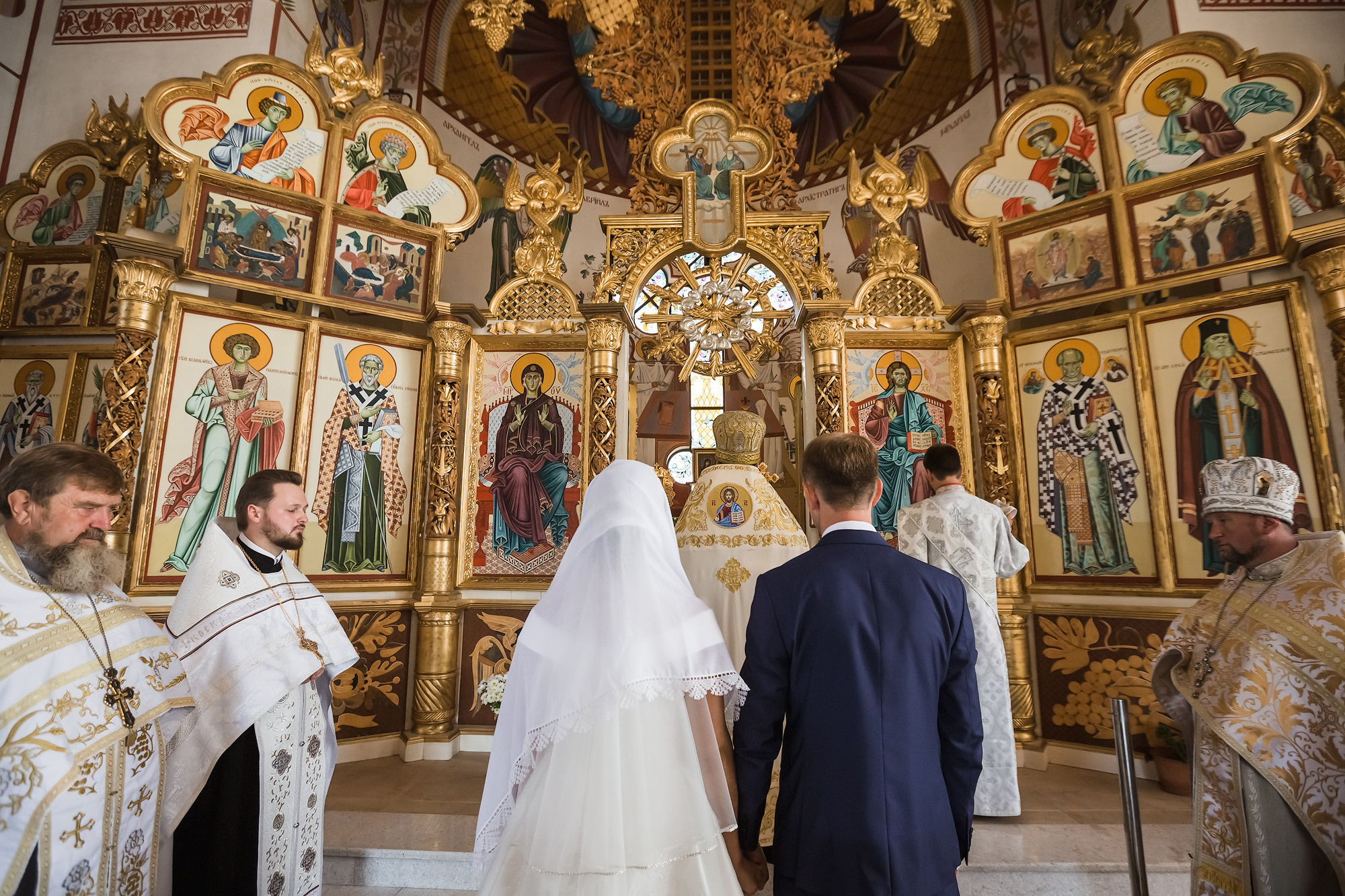 Венчание Петра и Феодосии в Храме-маяке Николая Чудотворца. Свадебный фотограф, фотосъемка в Крыму, Севастополе, Симферополе, Ялте