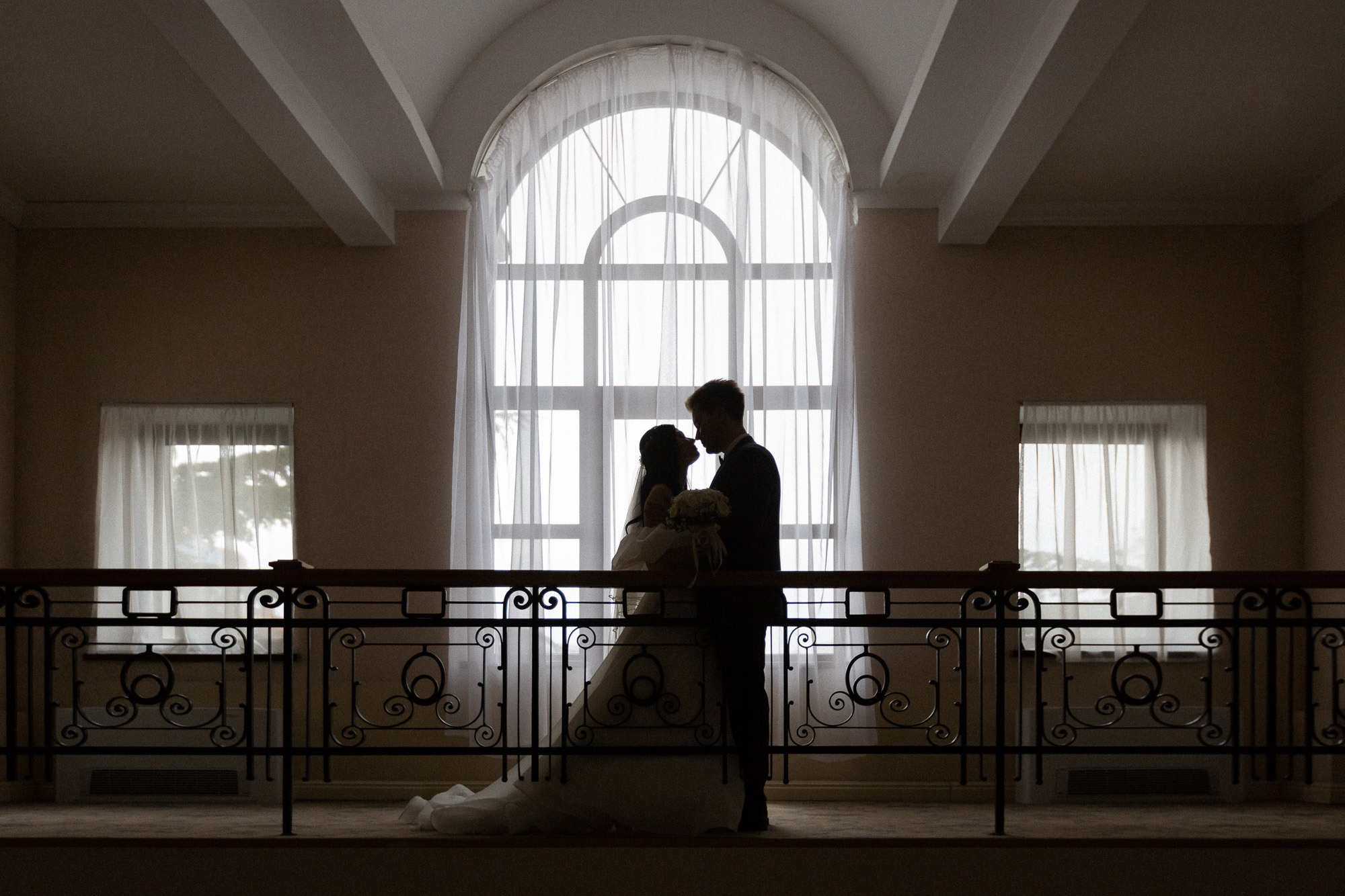 Коля и Катя - свадьба в отеле Ривьера Санрайз в Алуште. Свадебный фотограф, фотосъемка в Крыму, Севастополе, Симферополе, Ялте