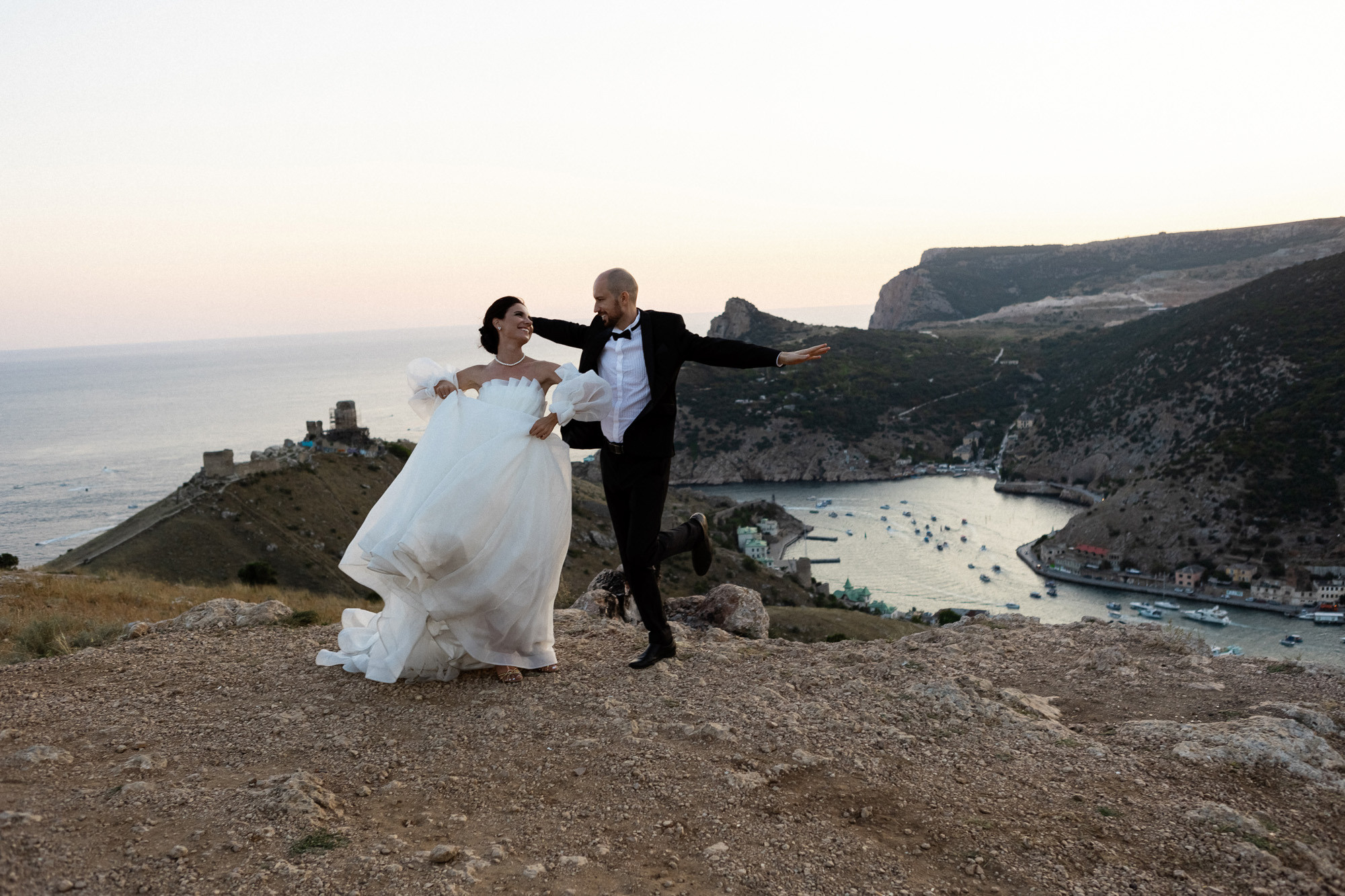 Костя и Валя - свадьба, выездная церемония, банкет и фотосессия. Свадебный фотограф, фотосъемка в Крыму, Севастополе, Симферополе, Ялте